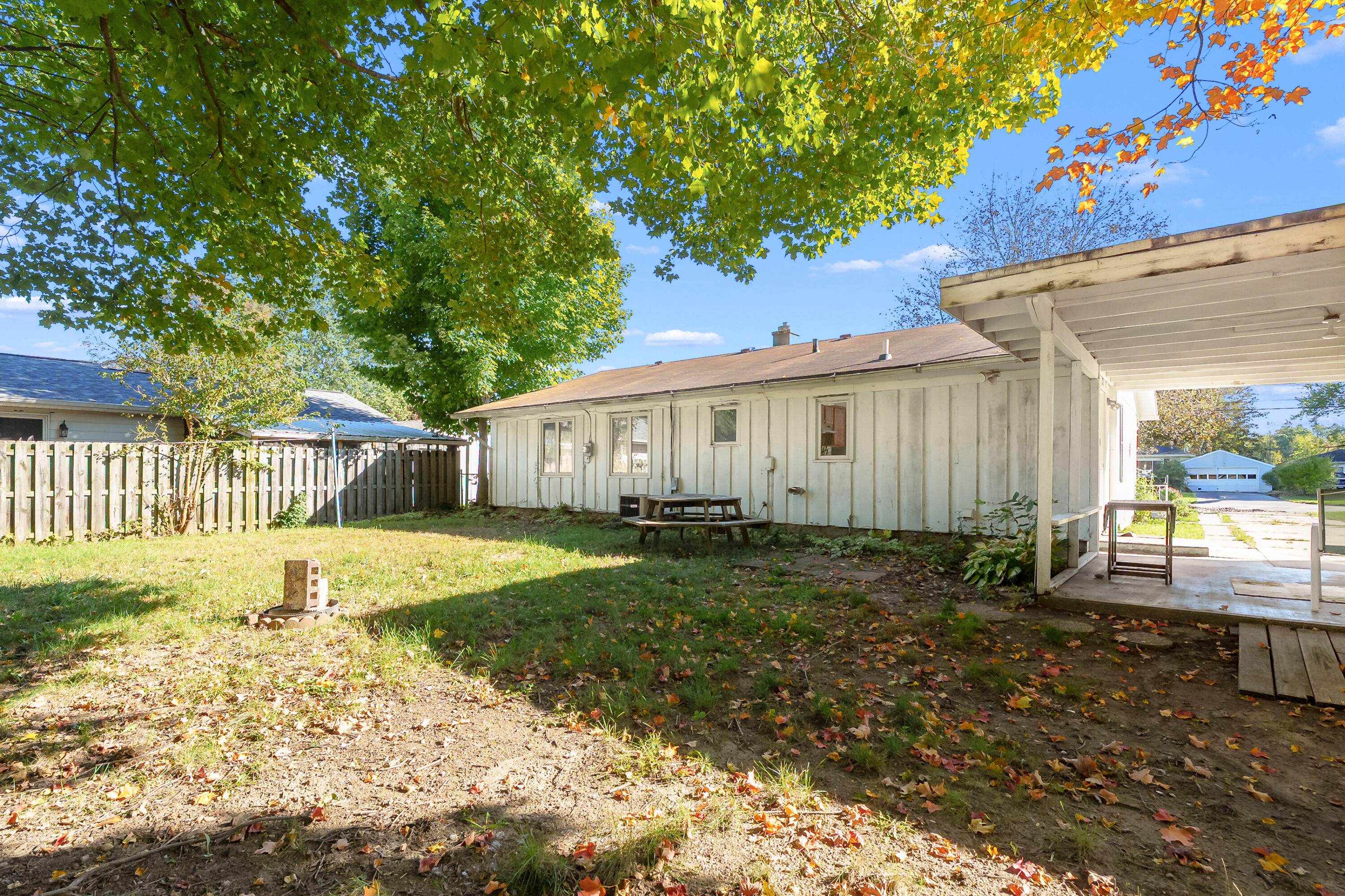 3021 Parchmount Avenue Kalamazoo MI 49004