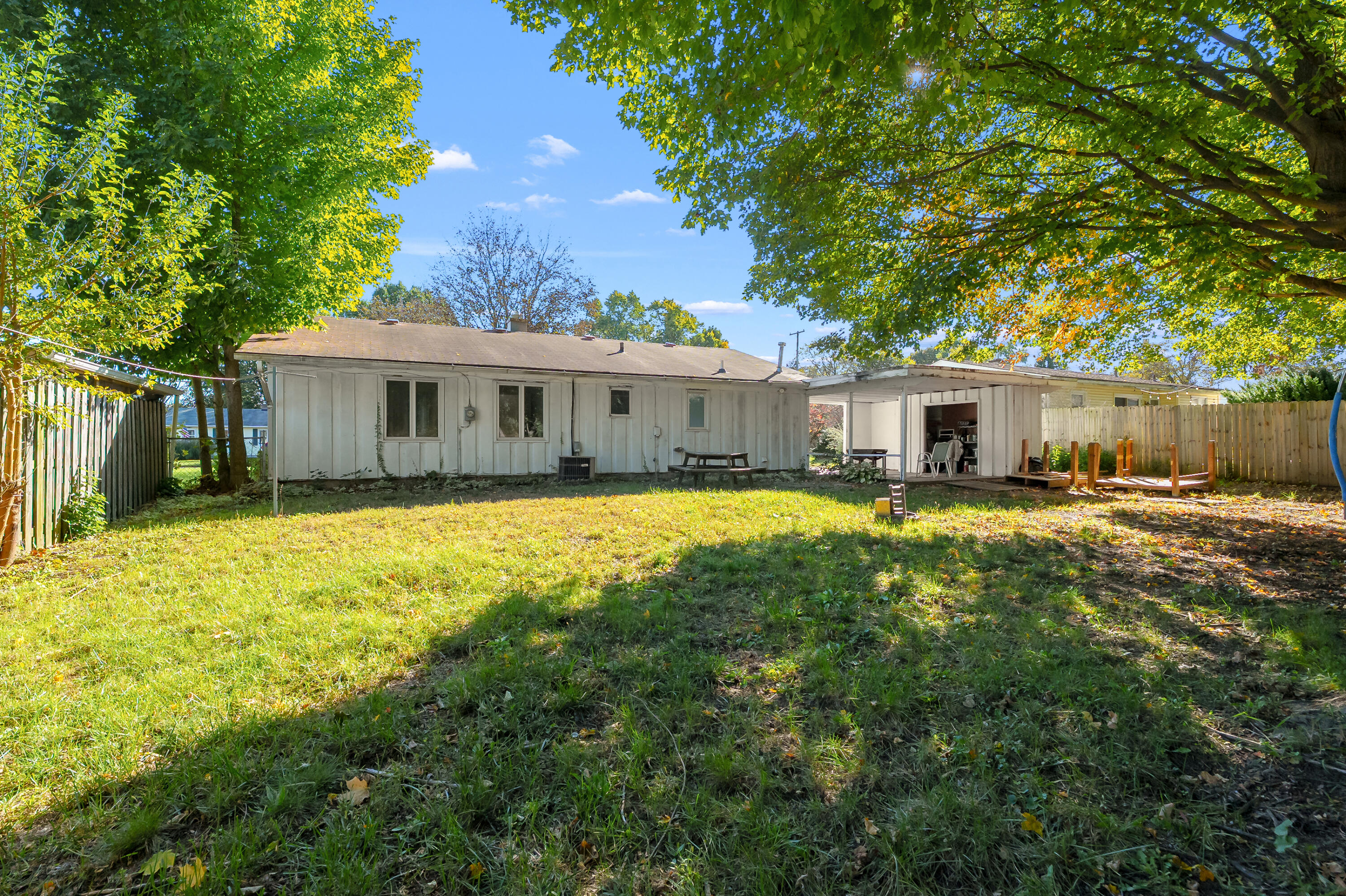 3021 Parchmount Avenue Kalamazoo MI 49004
