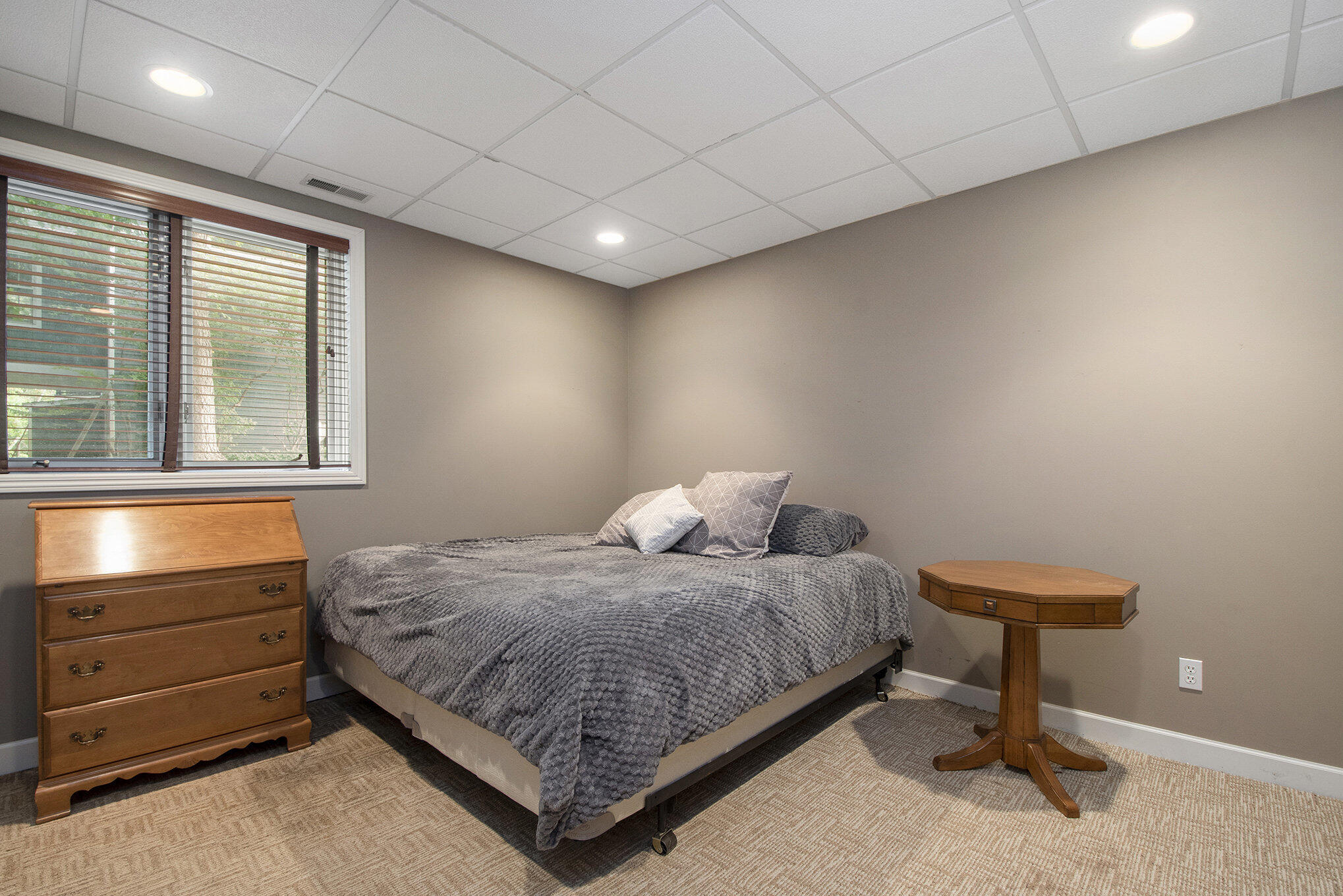 1610 Flowers Mill Drive NE Grand Rapids MI 49525