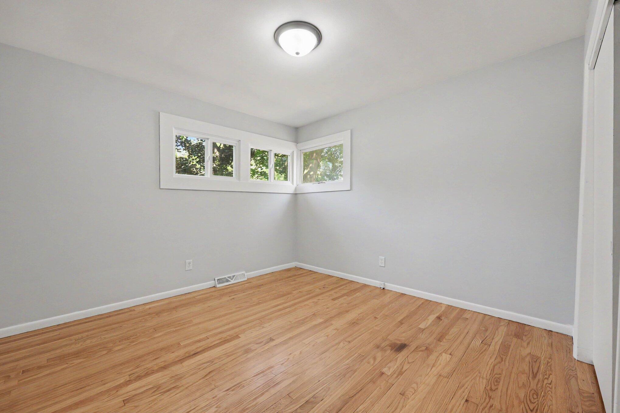 2639 Rockhill Drive NE Grand Rapids MI 49525
