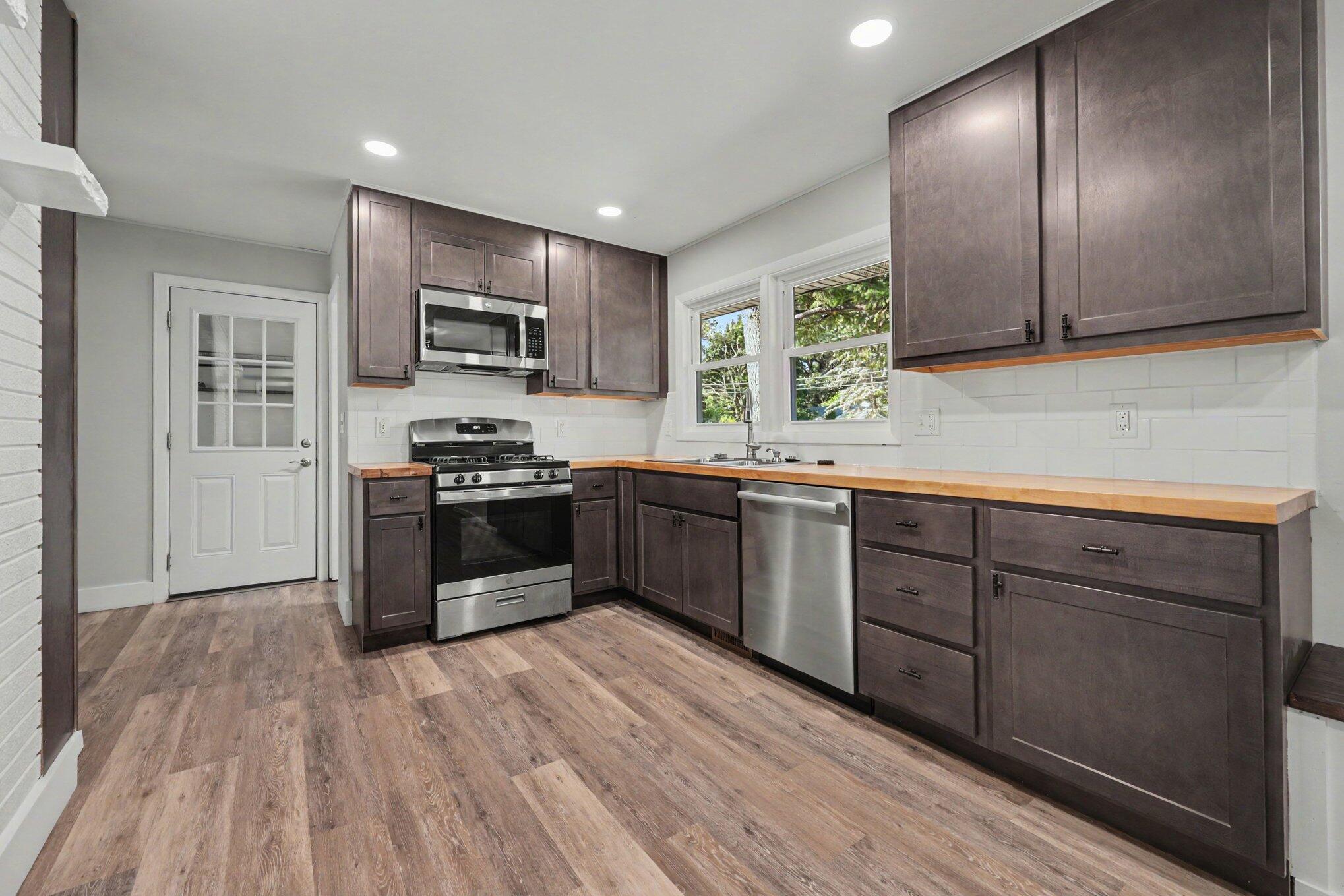 2639 Rockhill Drive NE Grand Rapids MI 49525