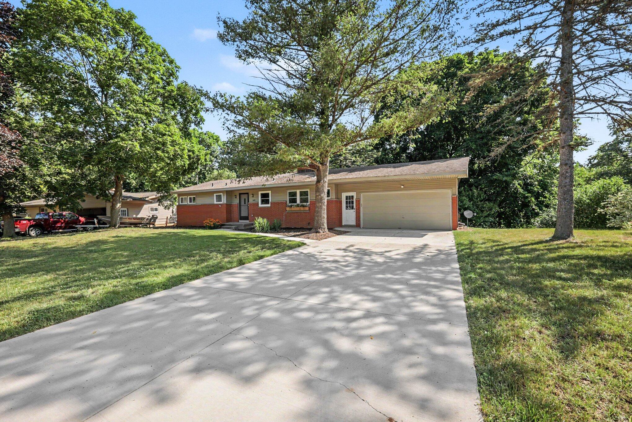 2639 Rockhill Drive NE Grand Rapids MI 49525
