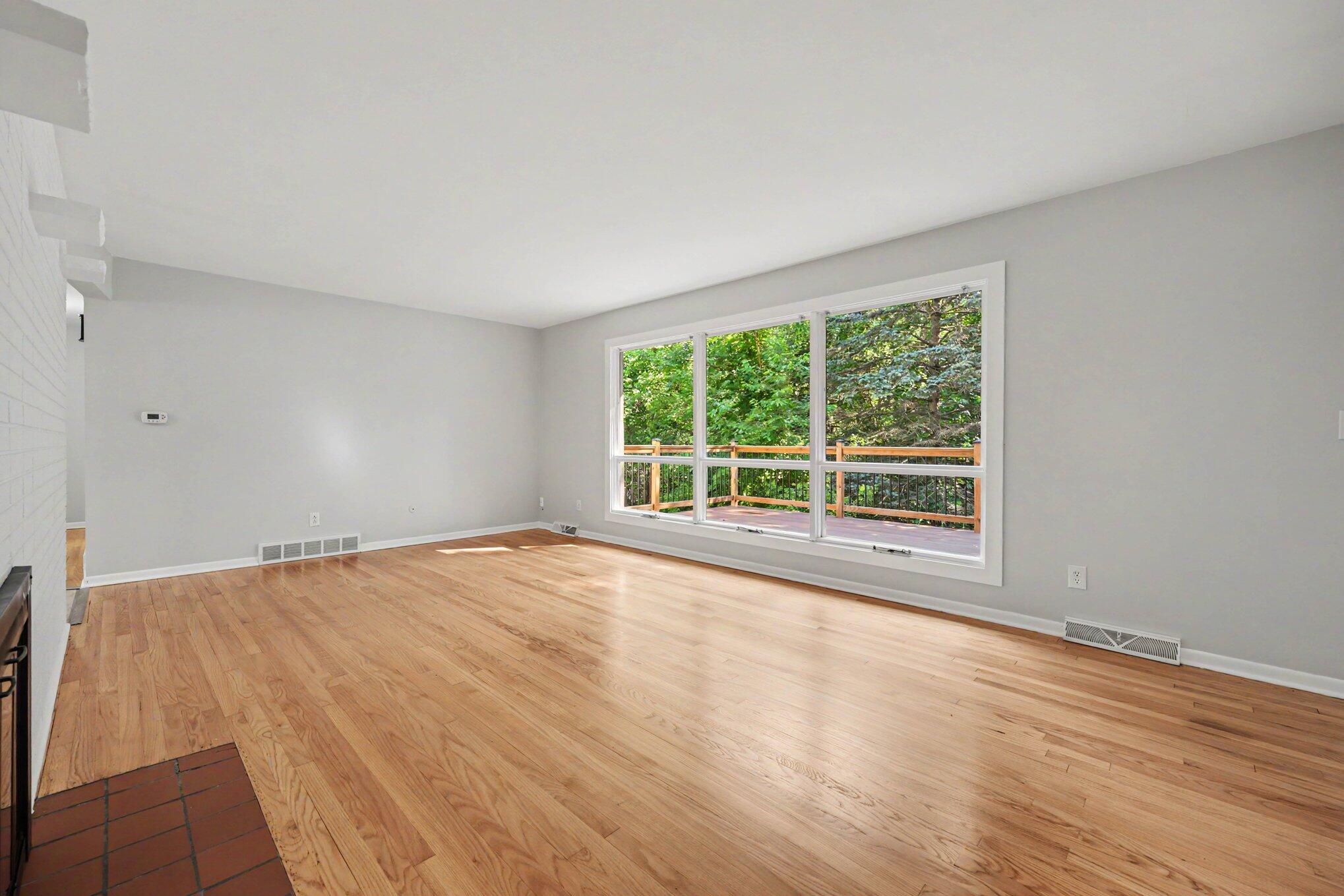 2639 Rockhill Drive NE Grand Rapids MI 49525