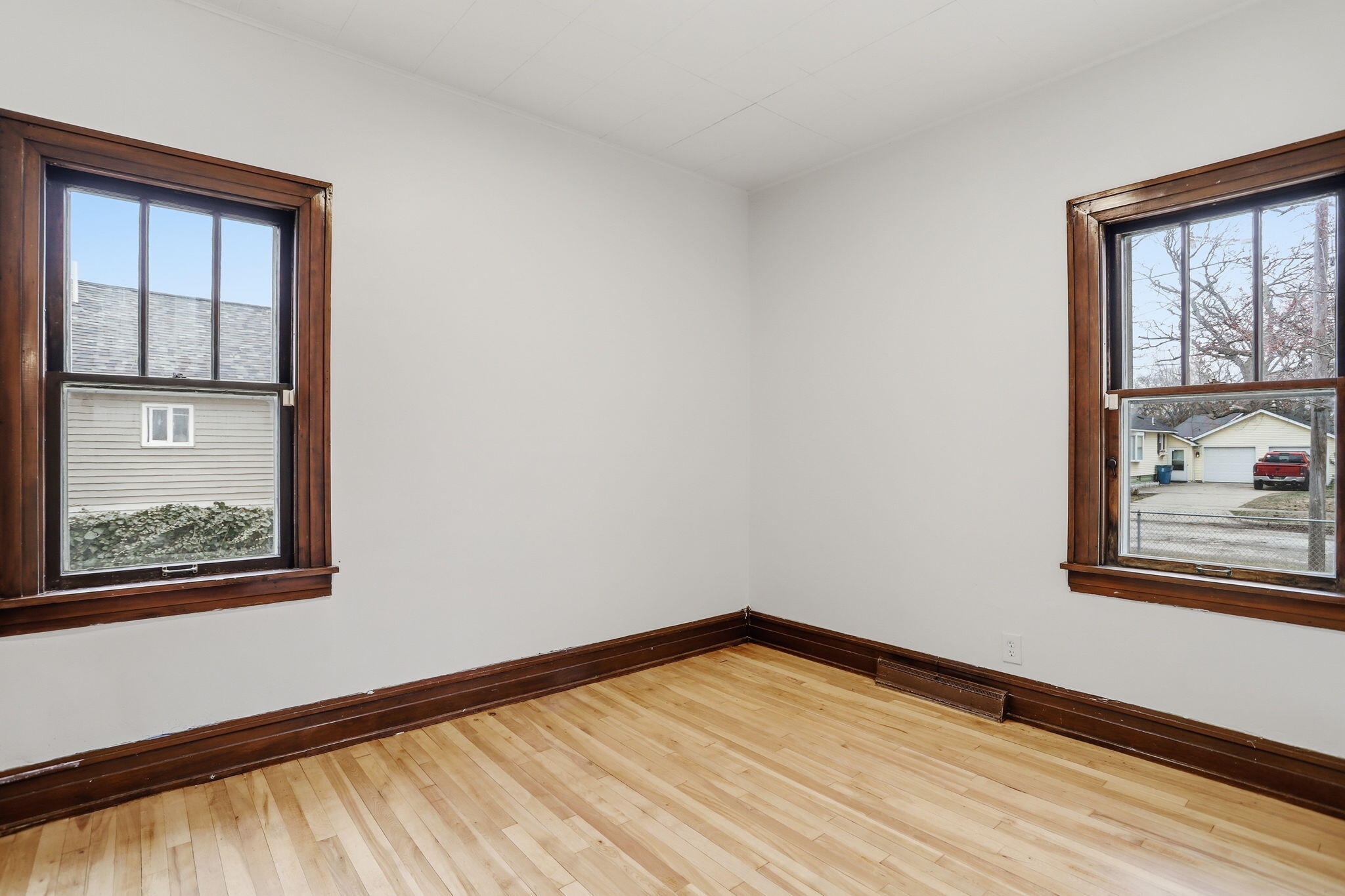 16 E Cleveland Avenue Muskegon MI 49444