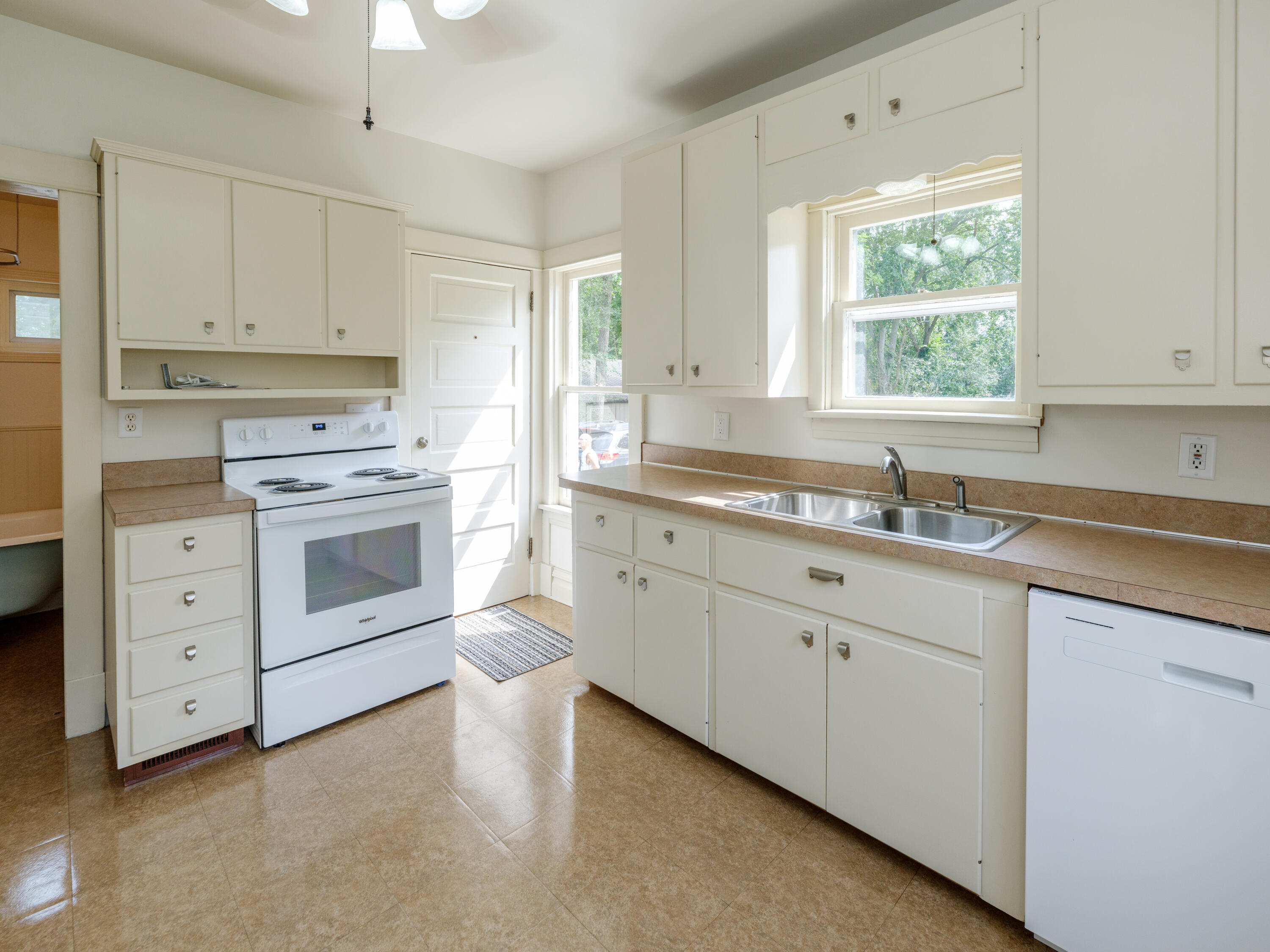 3707 S Burdick Street Kalamazoo MI 49001