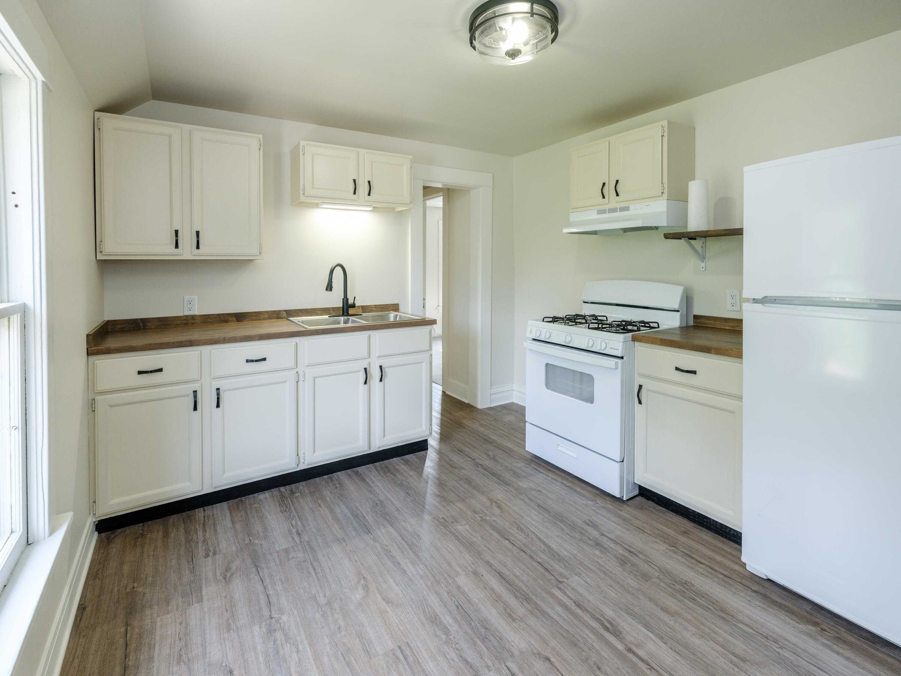 3707 S Burdick Street Kalamazoo MI 49001