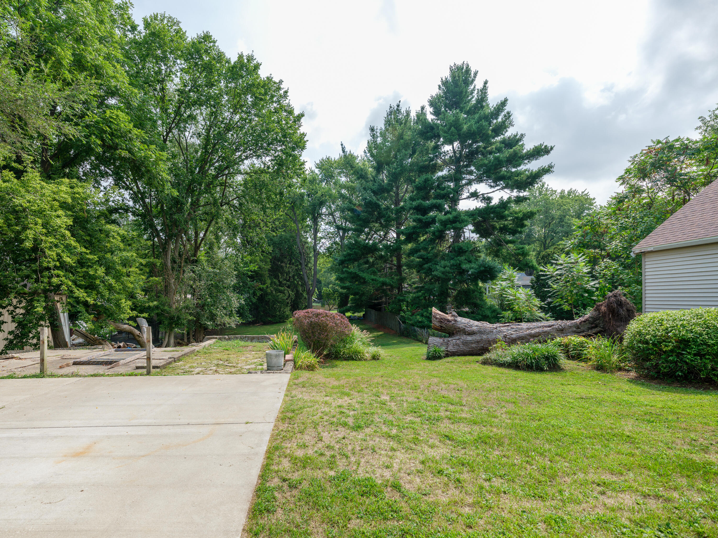 3707 S Burdick Street Kalamazoo MI 49001