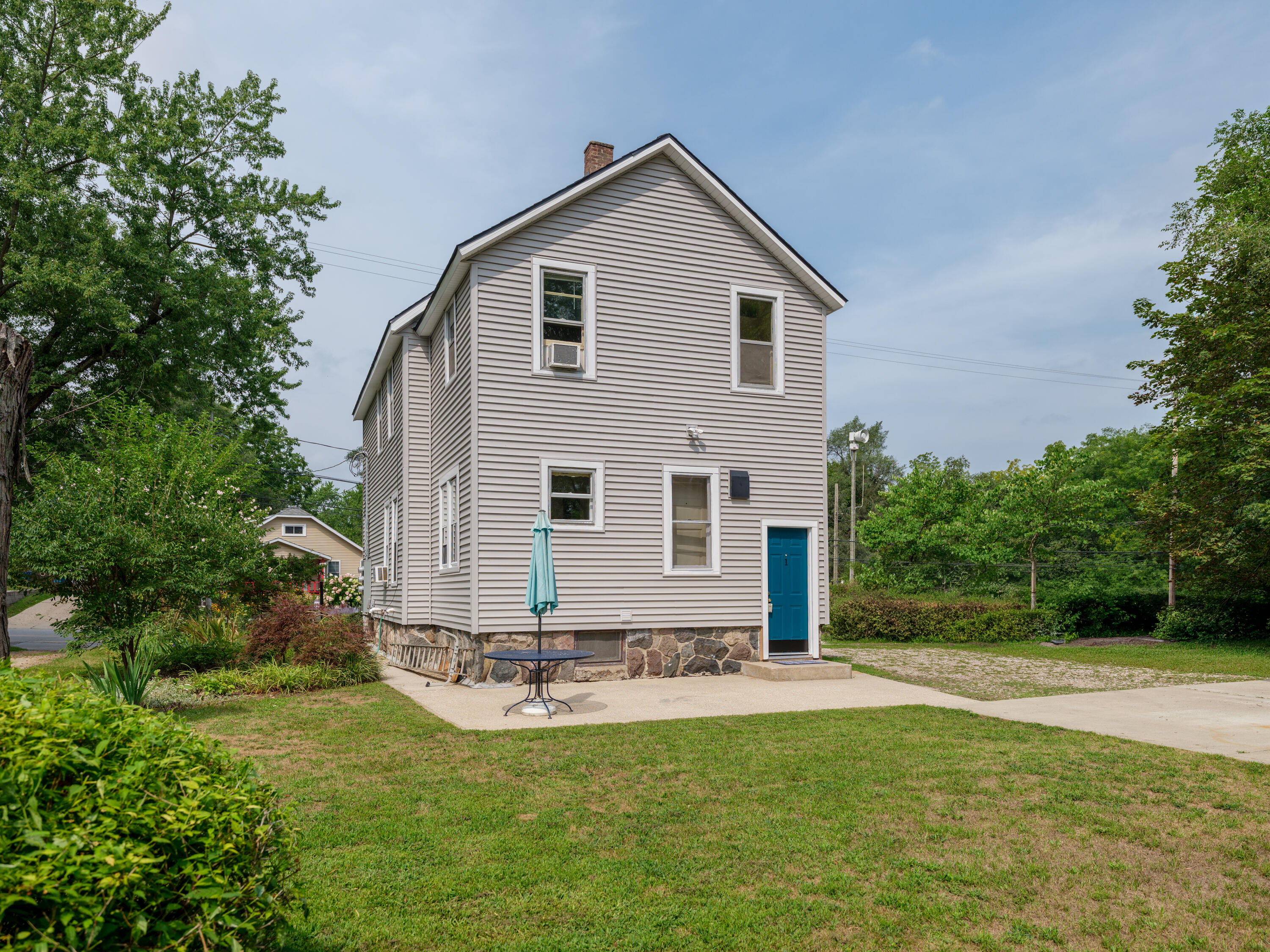 3707 S Burdick Street Kalamazoo MI 49001