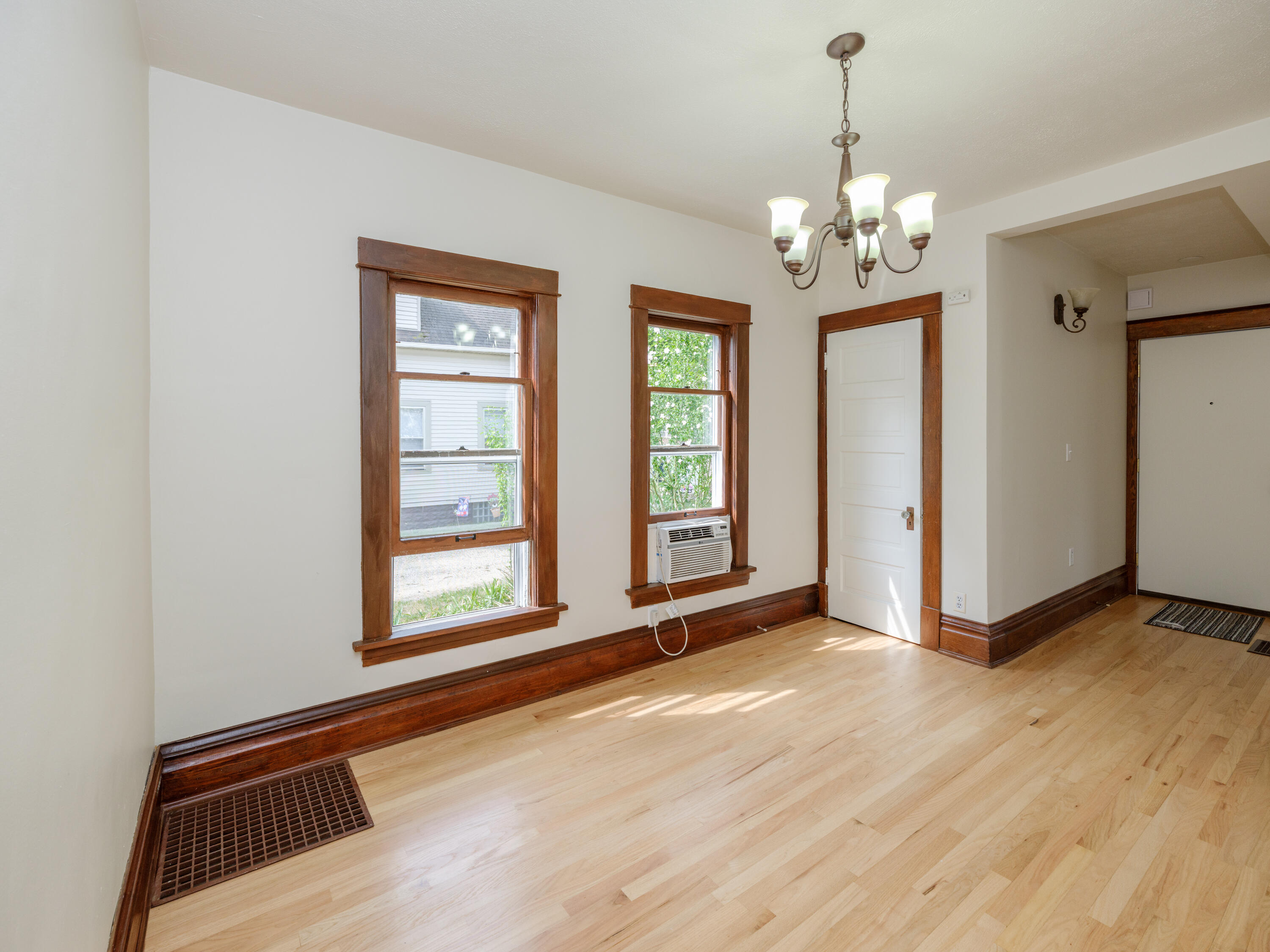 3707 S Burdick Street Kalamazoo MI 49001