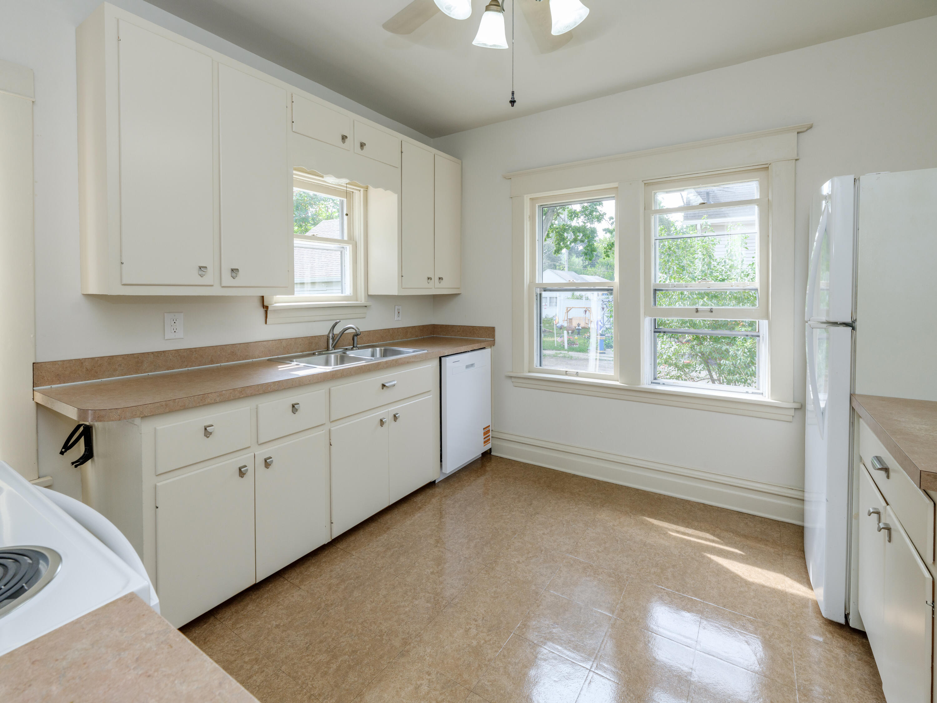 3707 S Burdick Street Kalamazoo MI 49001