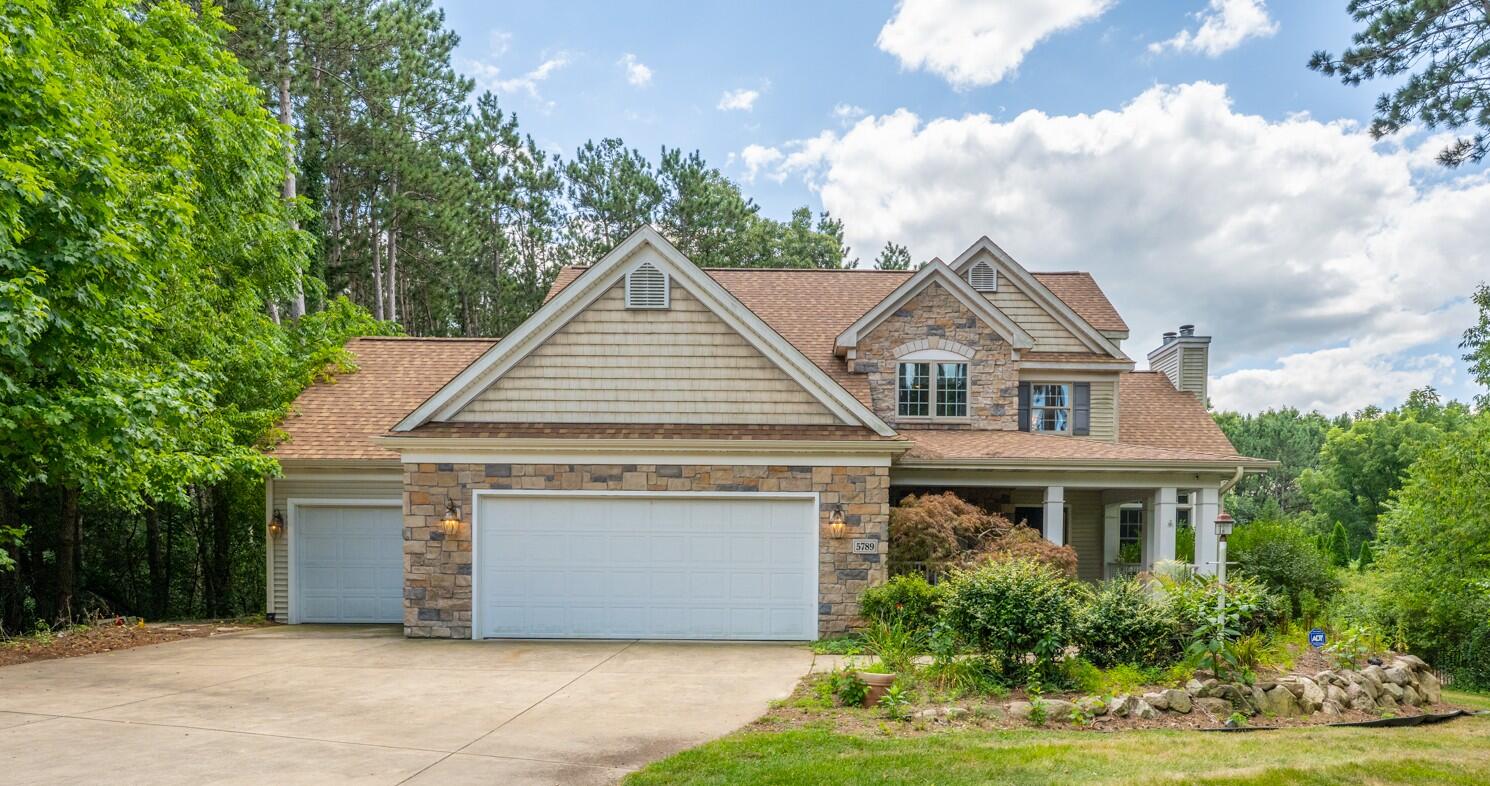 5789 Rolling Pines Court Kalamazoo MI 49009