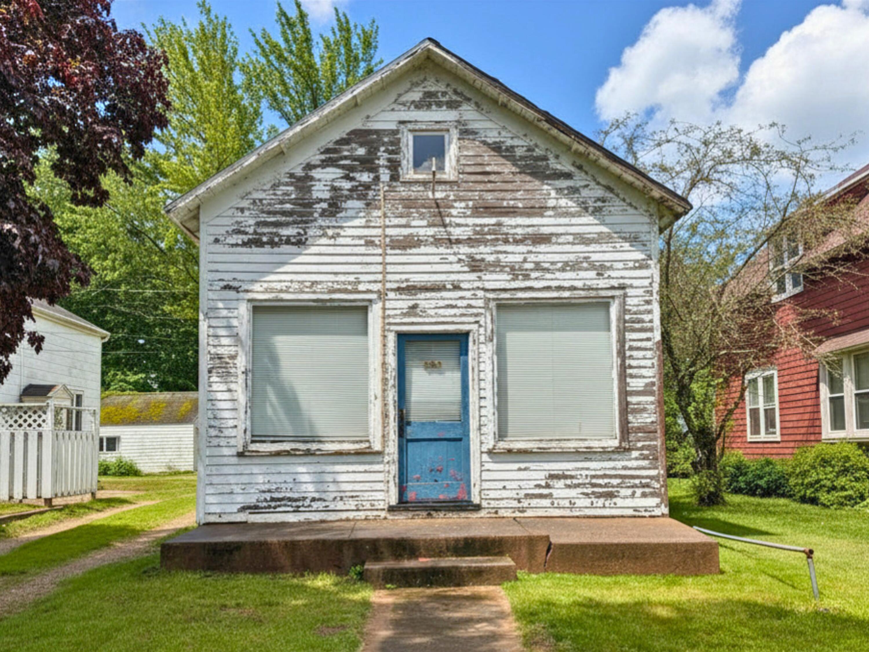 928 Phoenix Street South Haven MI 49090