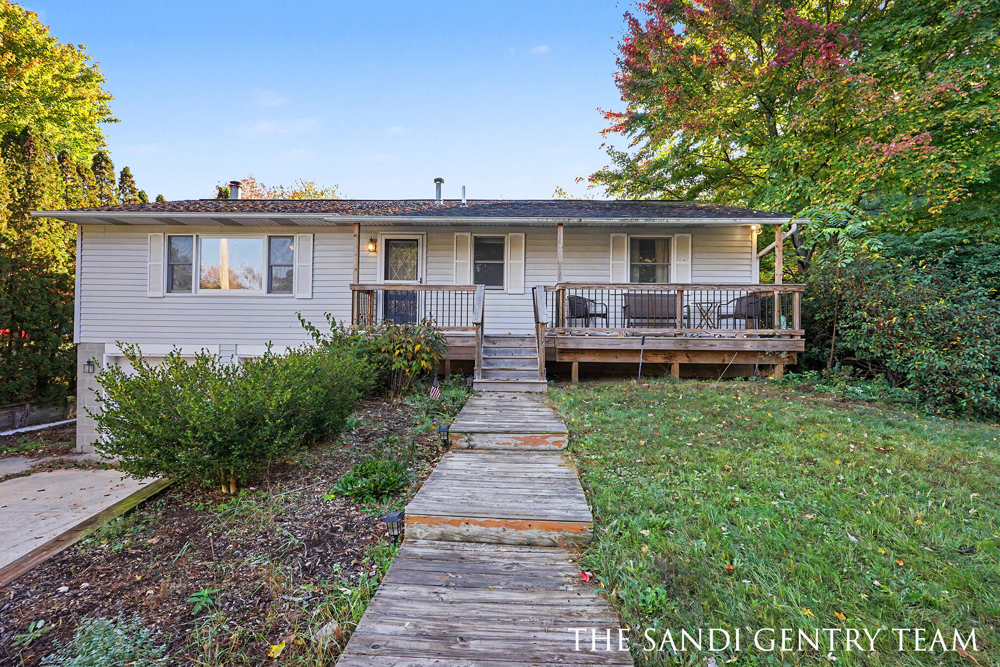 14734 160th Avenue Grand Haven MI 49417