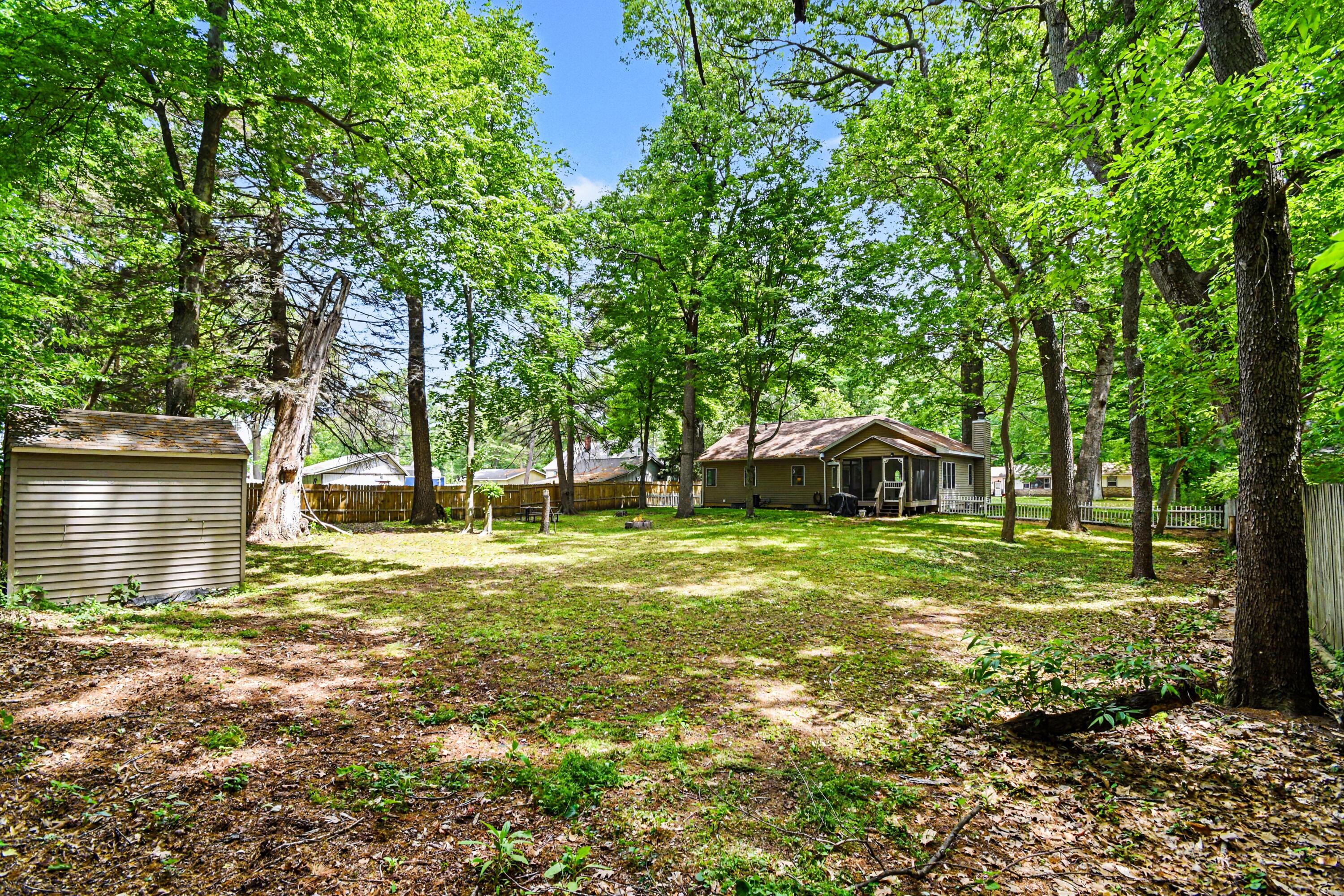 14275 Shiawassee Drive Grand Haven MI 49417