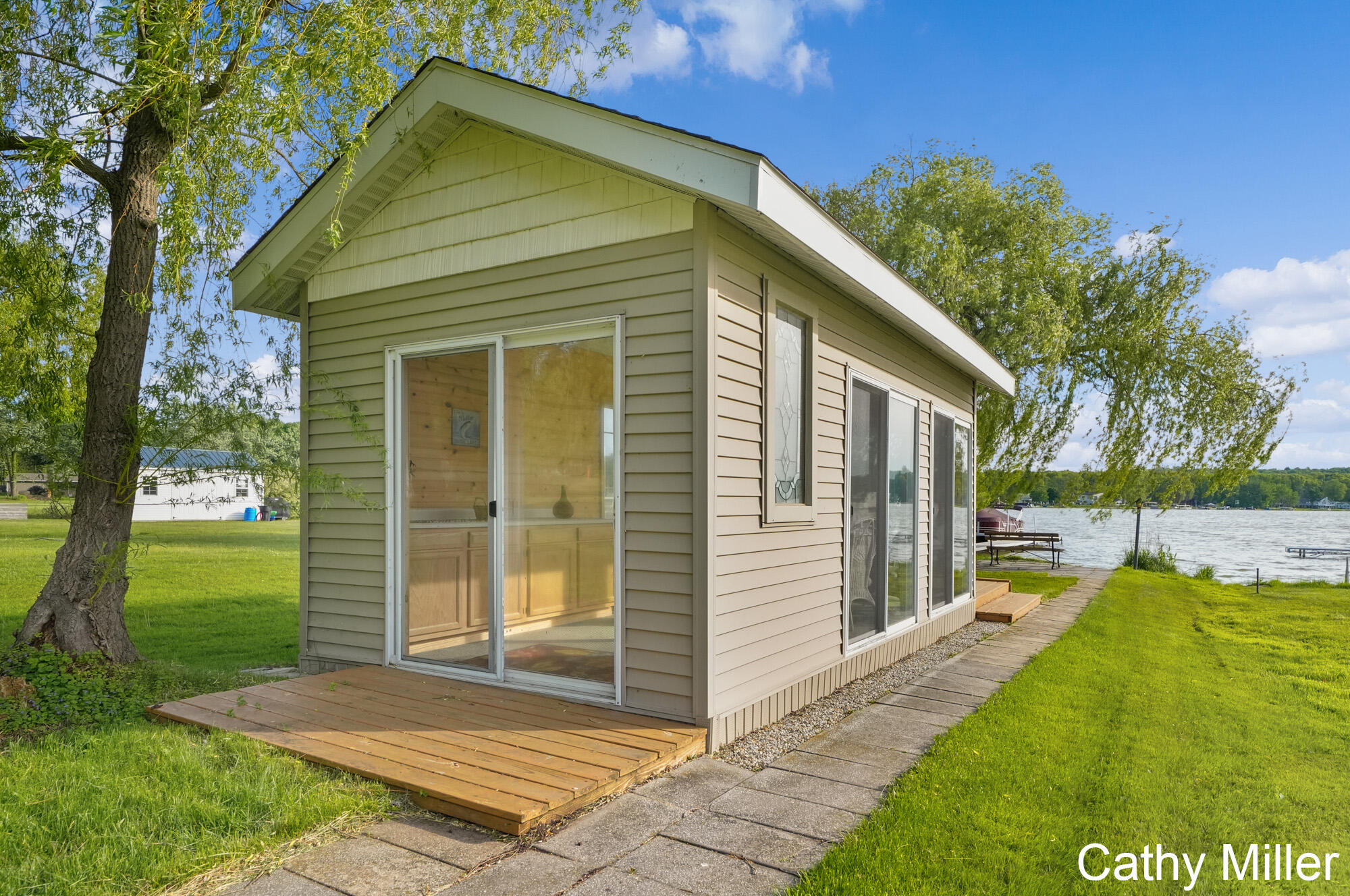 3309 Dumont Lake Drive Allegan MI 49010
