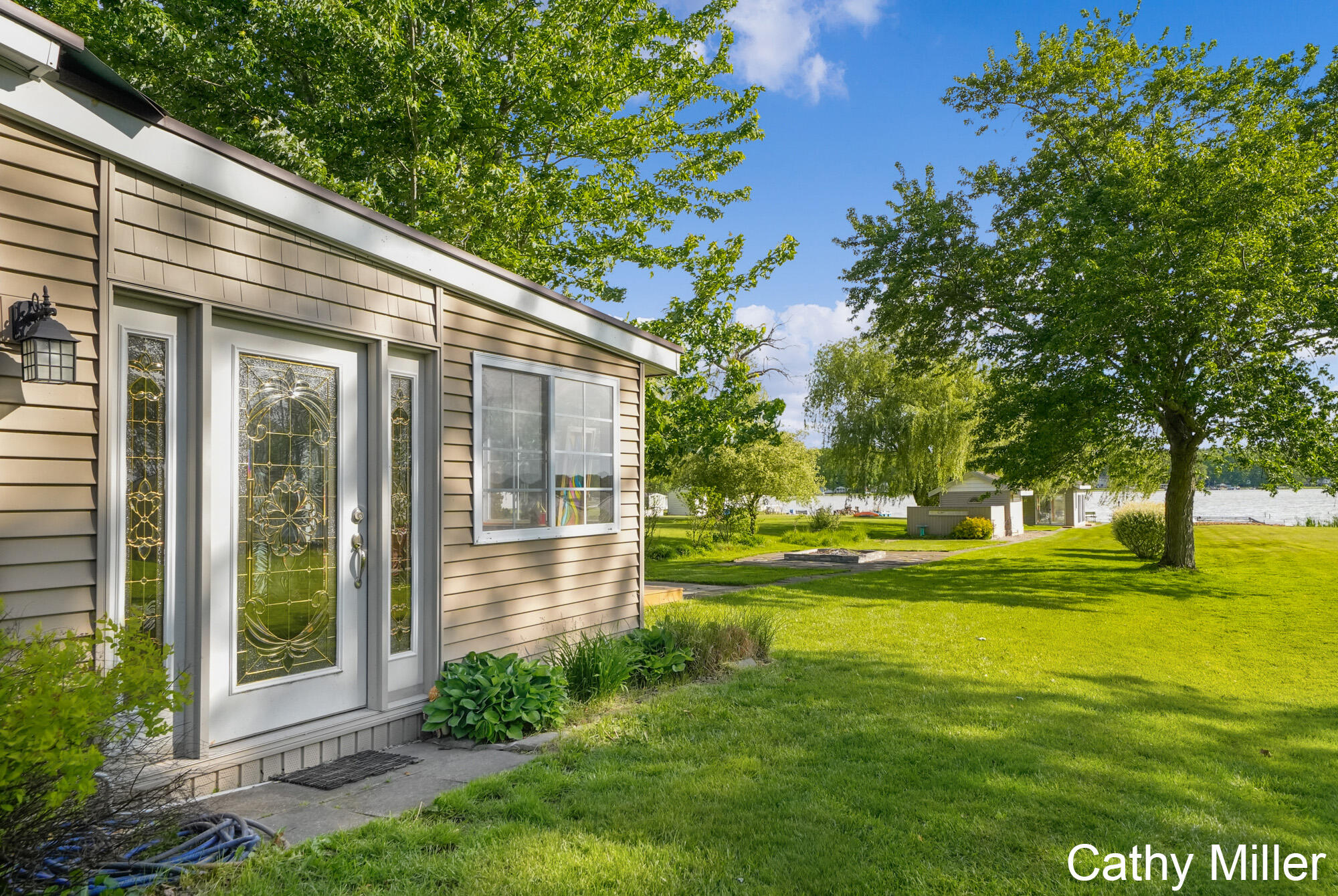 3309 Dumont Lake Drive Allegan MI 49010