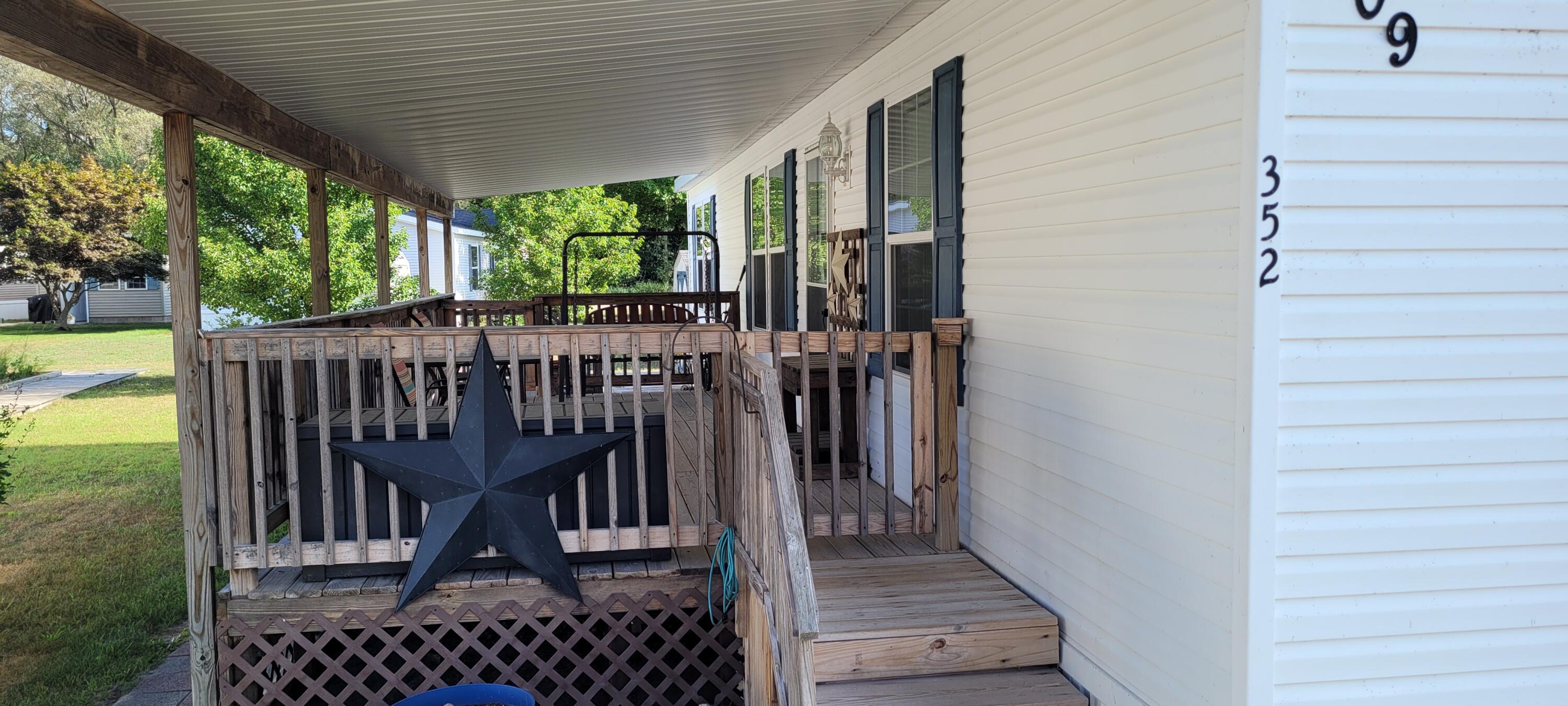 7309 White Swan Lane Ludington MI 49431
