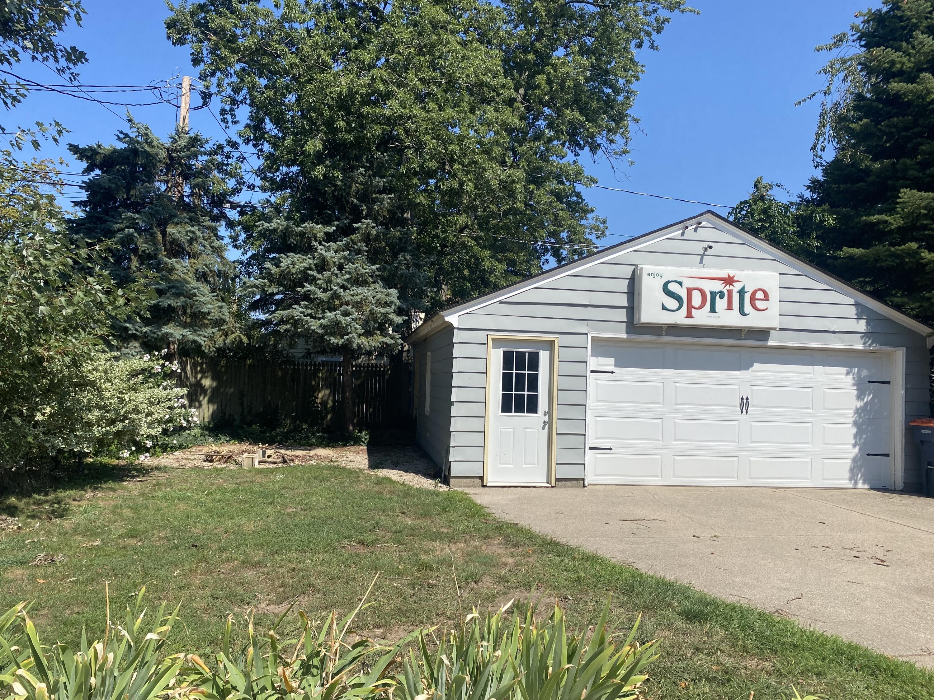 147 W 29th Street Holland MI 49423
