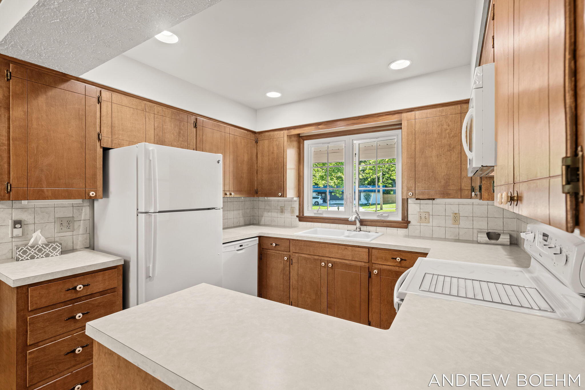 164 Euna Vista Drive Holland MI 49423