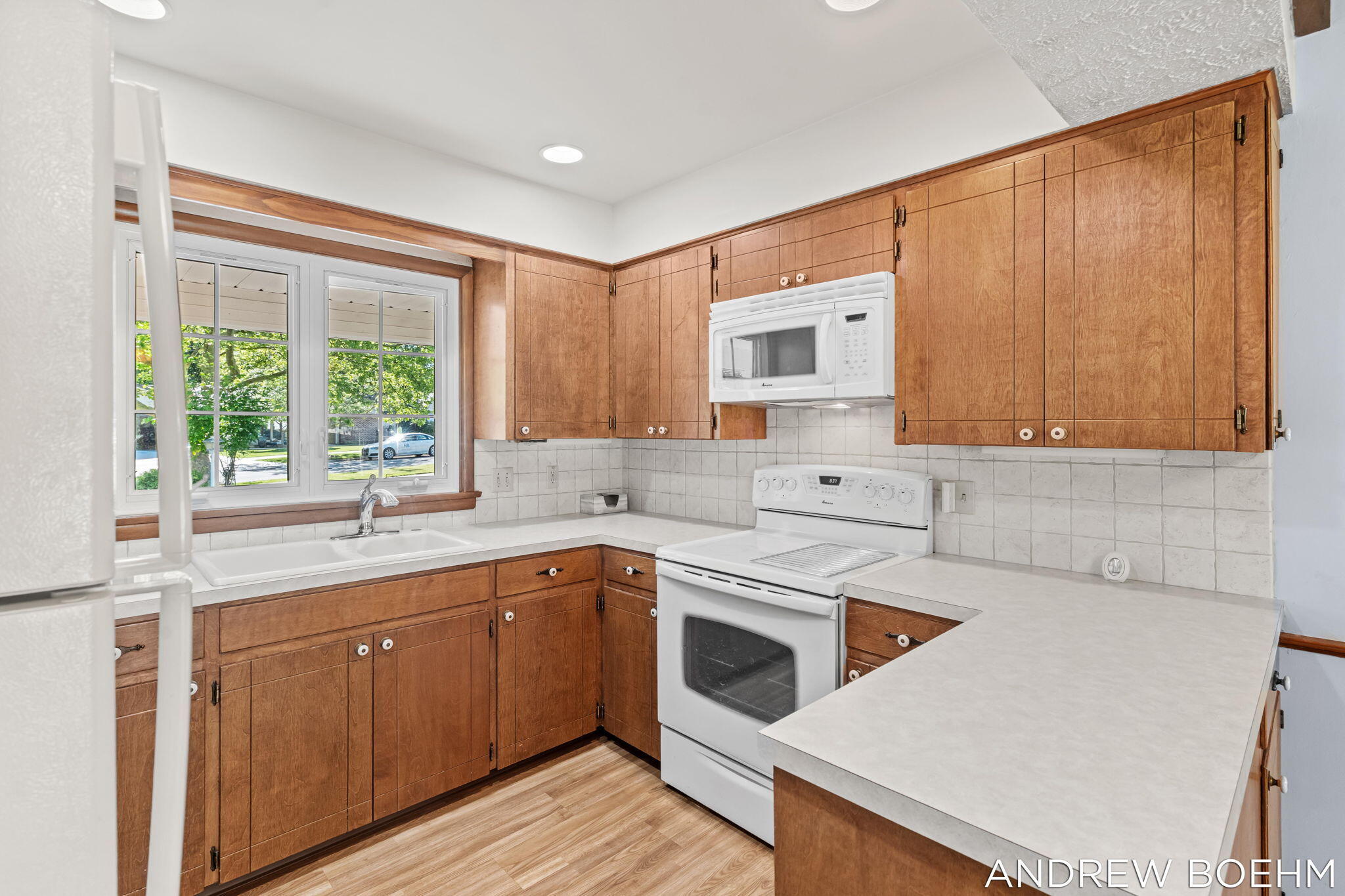 164 Euna Vista Drive Holland MI 49423