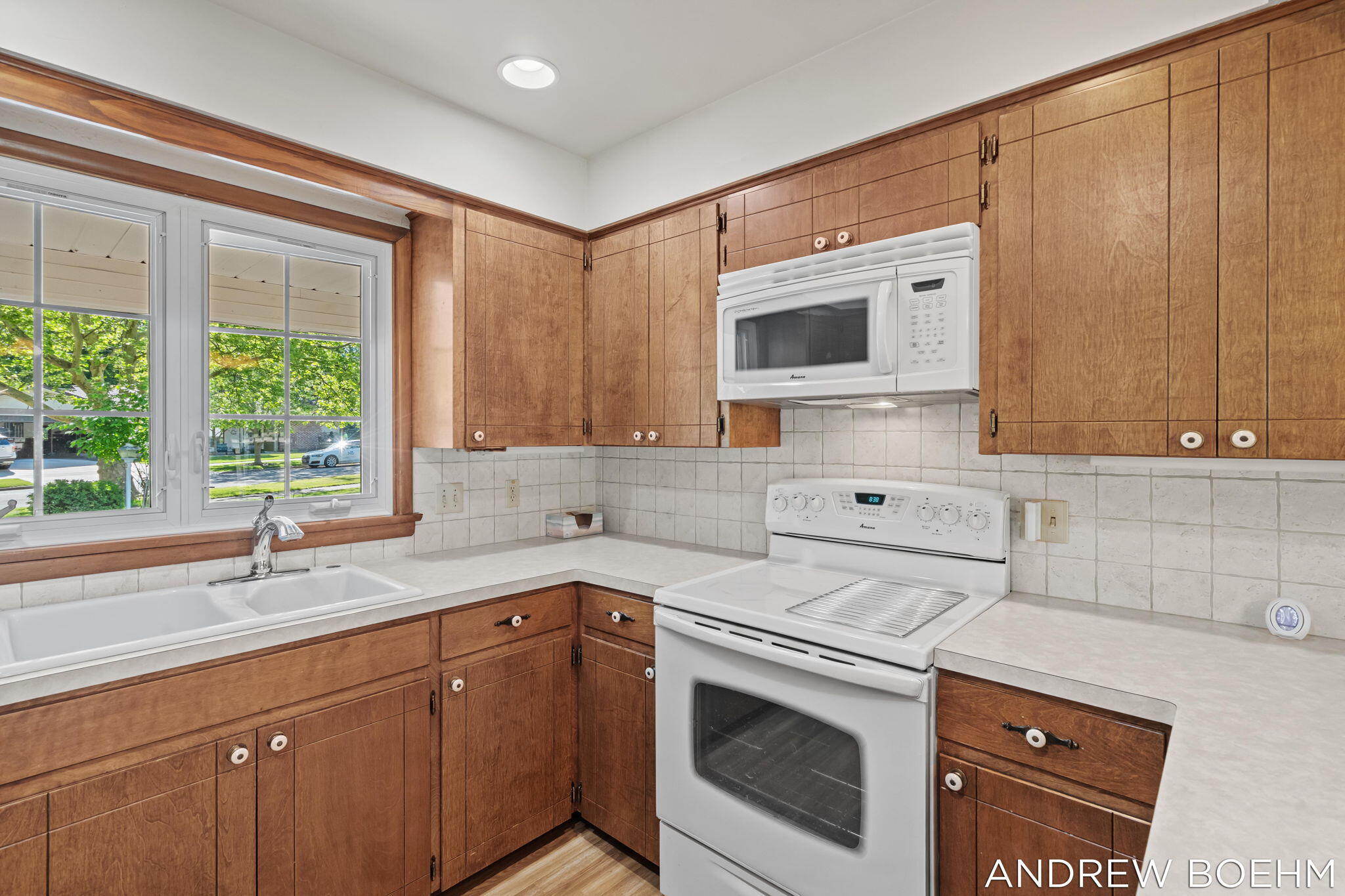 164 Euna Vista Drive Holland MI 49423