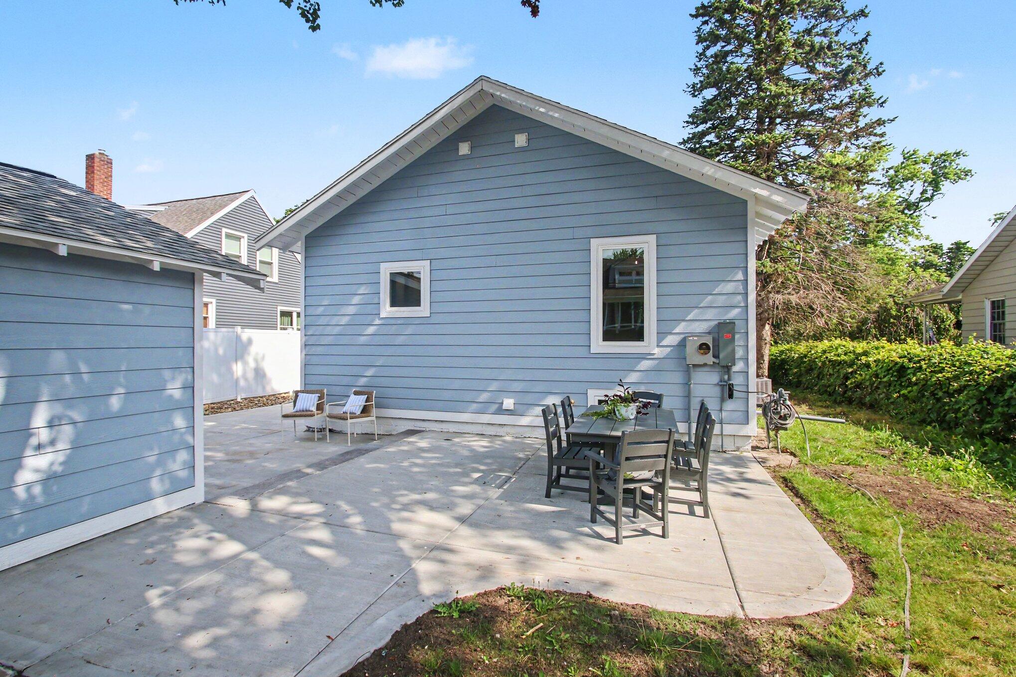 510 Lyon Street South Haven MI 49090