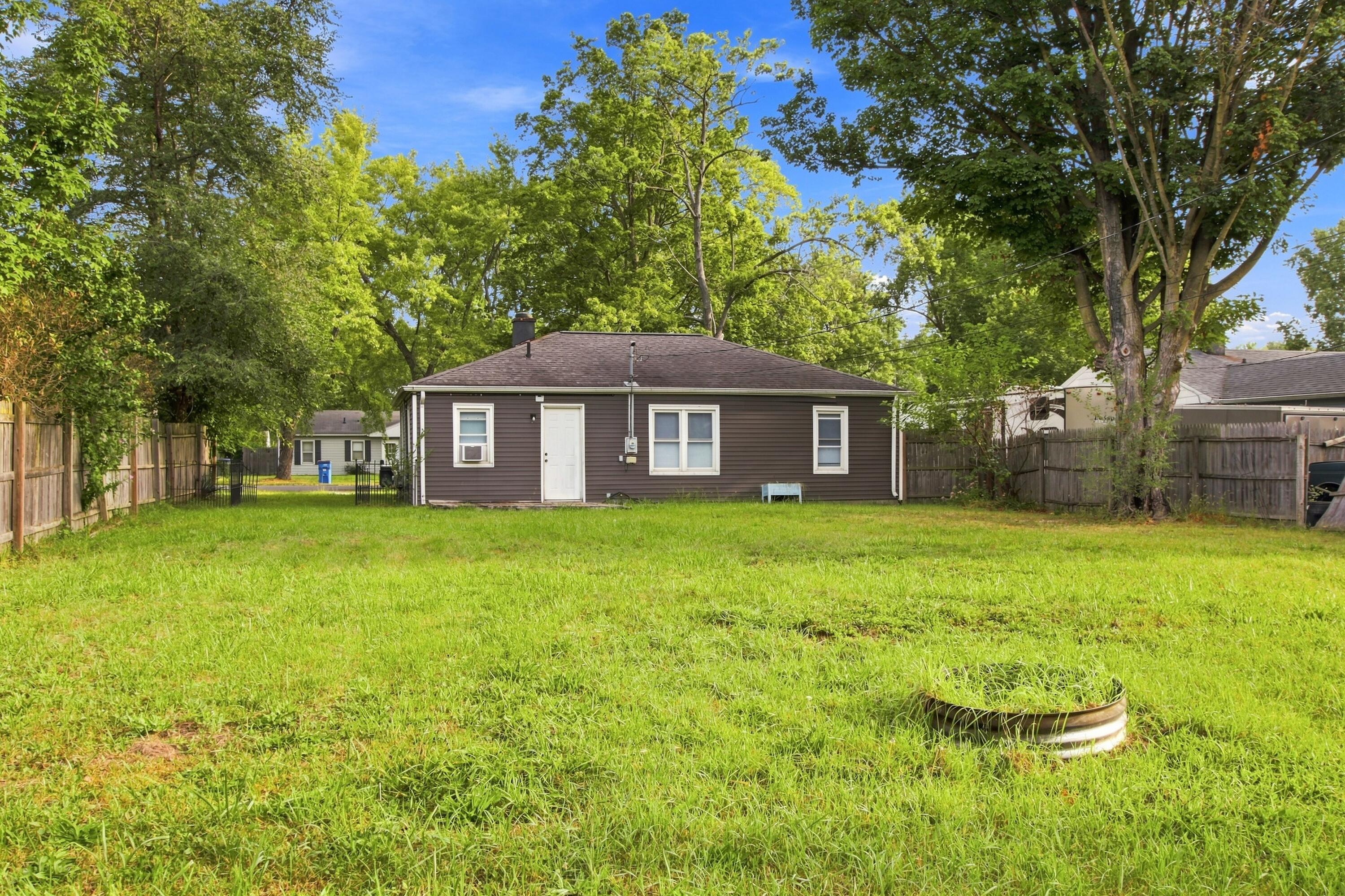 1826 Miller Drive Niles MI 49120