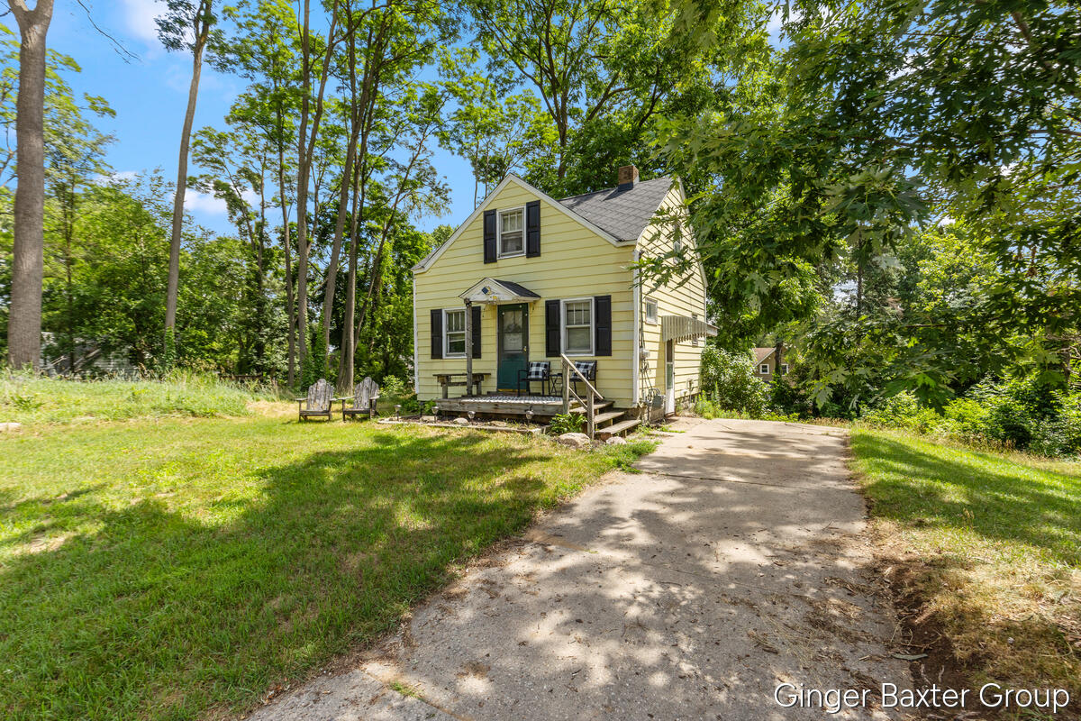 2600 Day Avenue NW Grand Rapids MI 49544