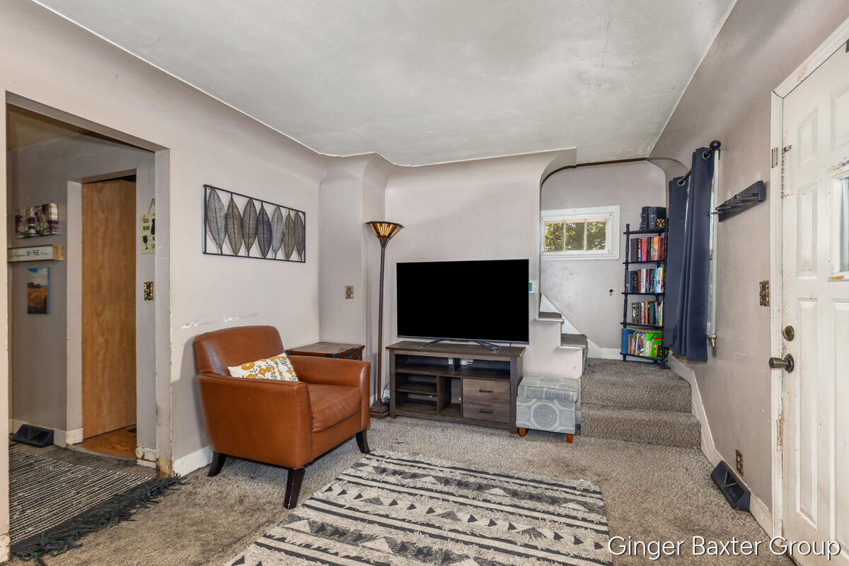 2600 Day Avenue NW Grand Rapids MI 49544