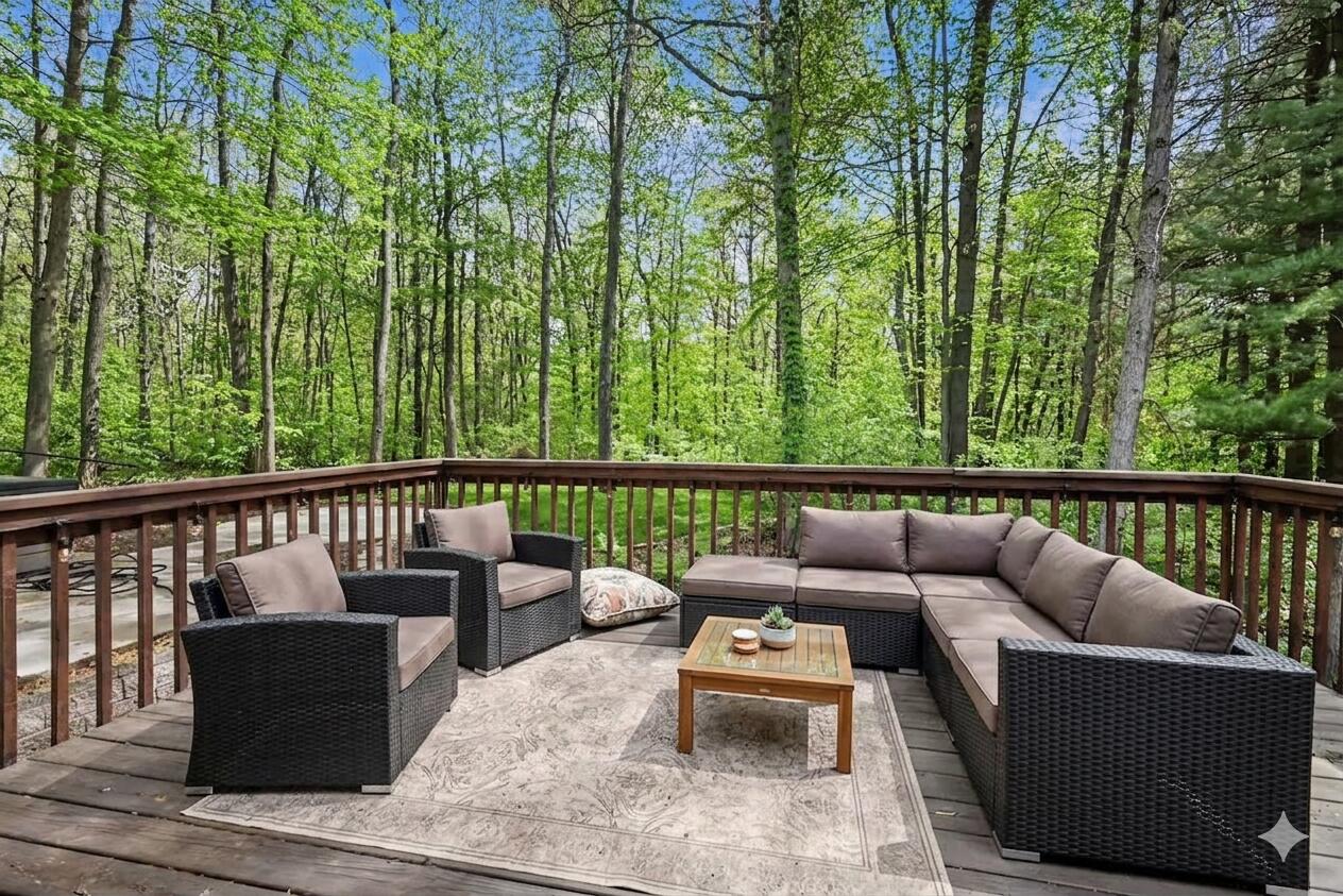 5224 Bonasa Drive NE Rockford MI 49341