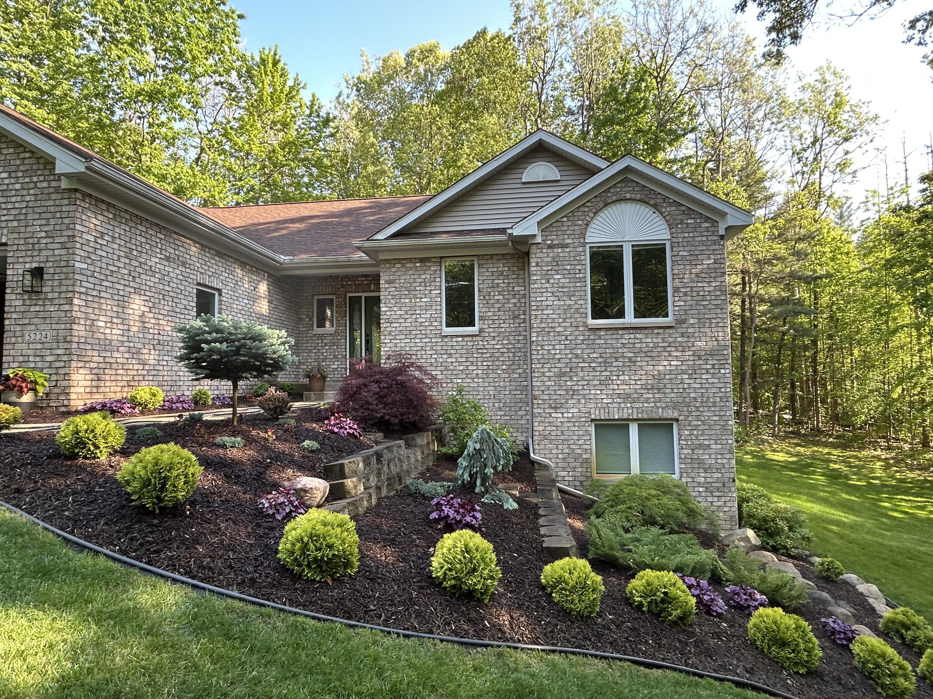 5224 Bonasa Drive NE Rockford MI 49341