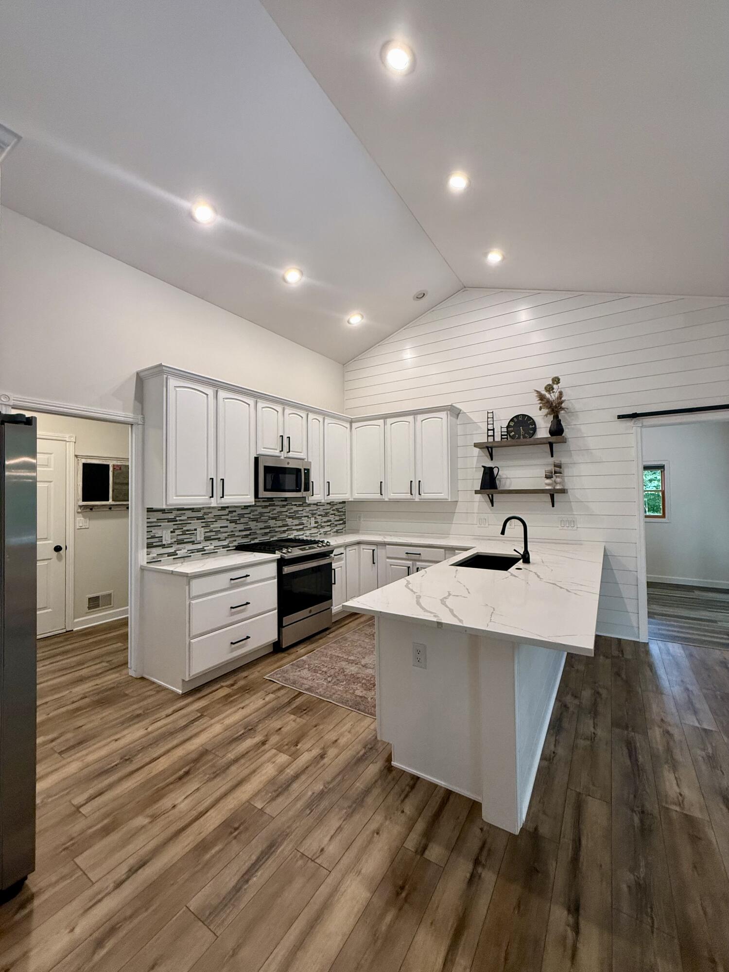 5224 Bonasa Drive NE Rockford MI 49341