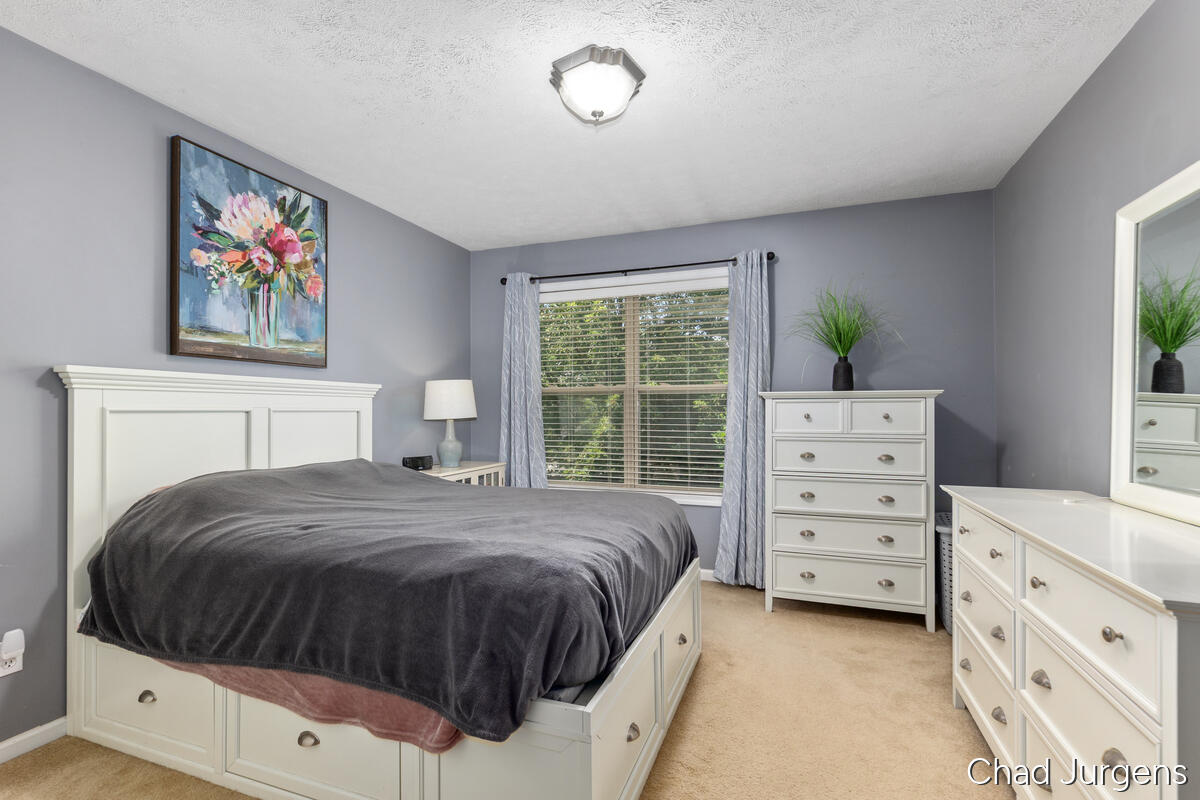 235 Olivia Court NW Grand Rapids MI 49504
