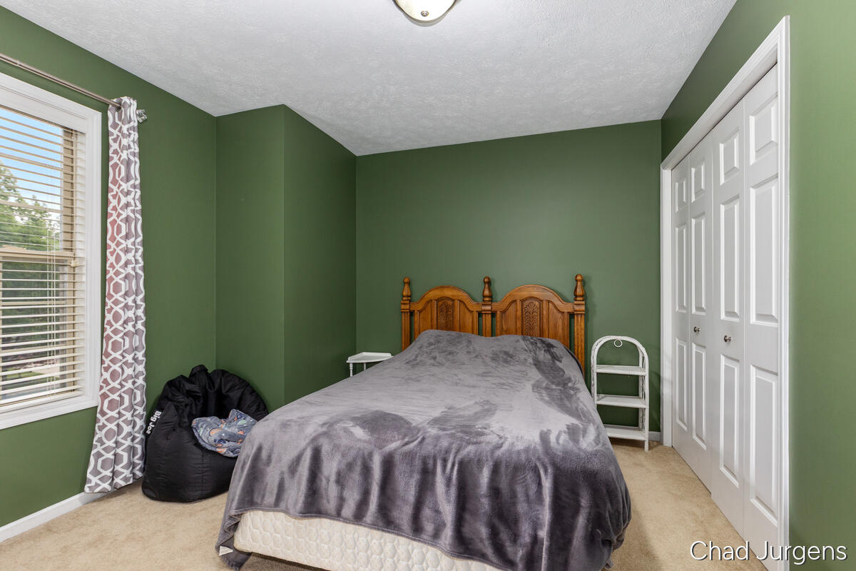 235 Olivia Court NW Grand Rapids MI 49504