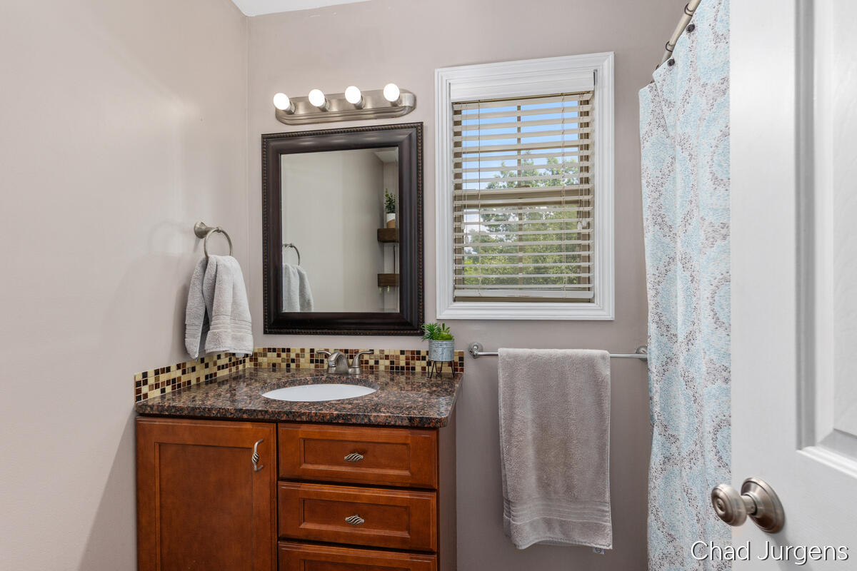 235 Olivia Court NW Grand Rapids MI 49504