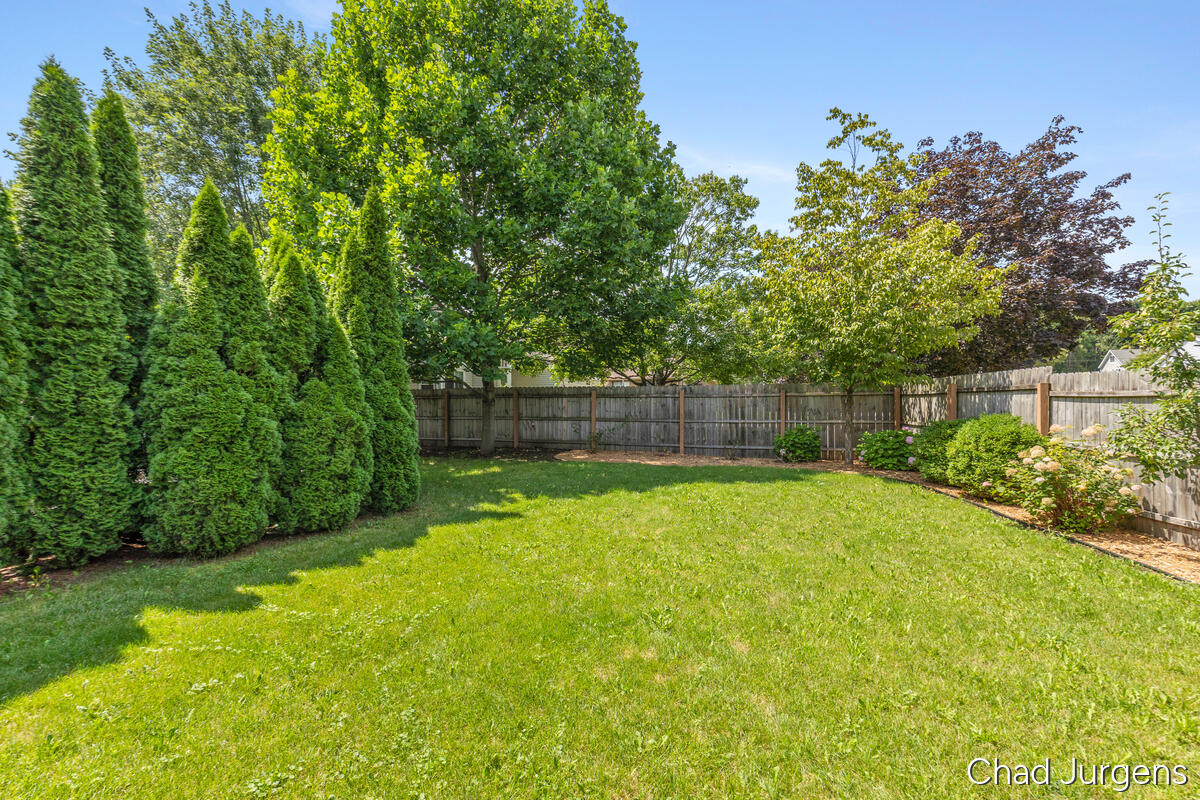235 Olivia Court NW Grand Rapids MI 49504