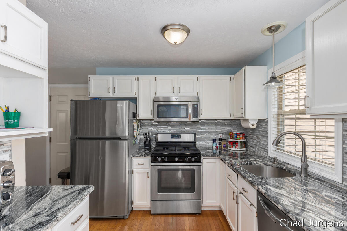 235 Olivia Court NW Grand Rapids MI 49504