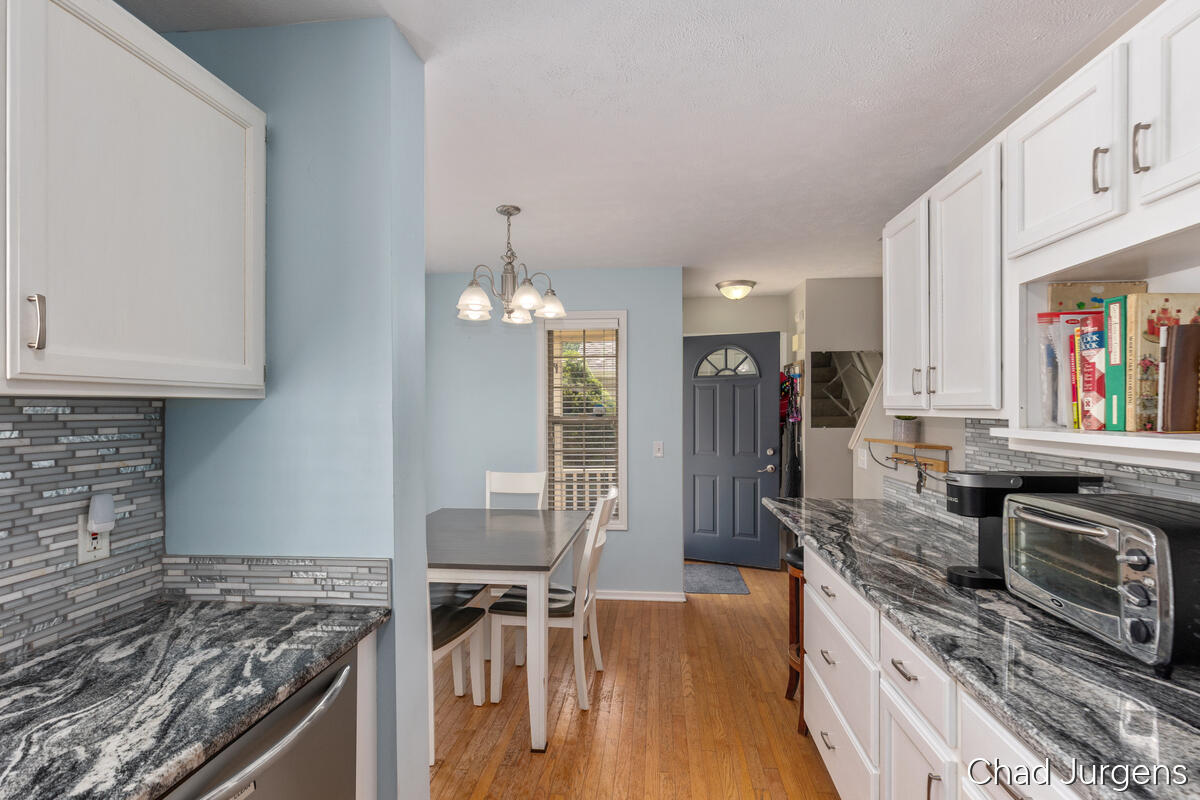 235 Olivia Court NW Grand Rapids MI 49504