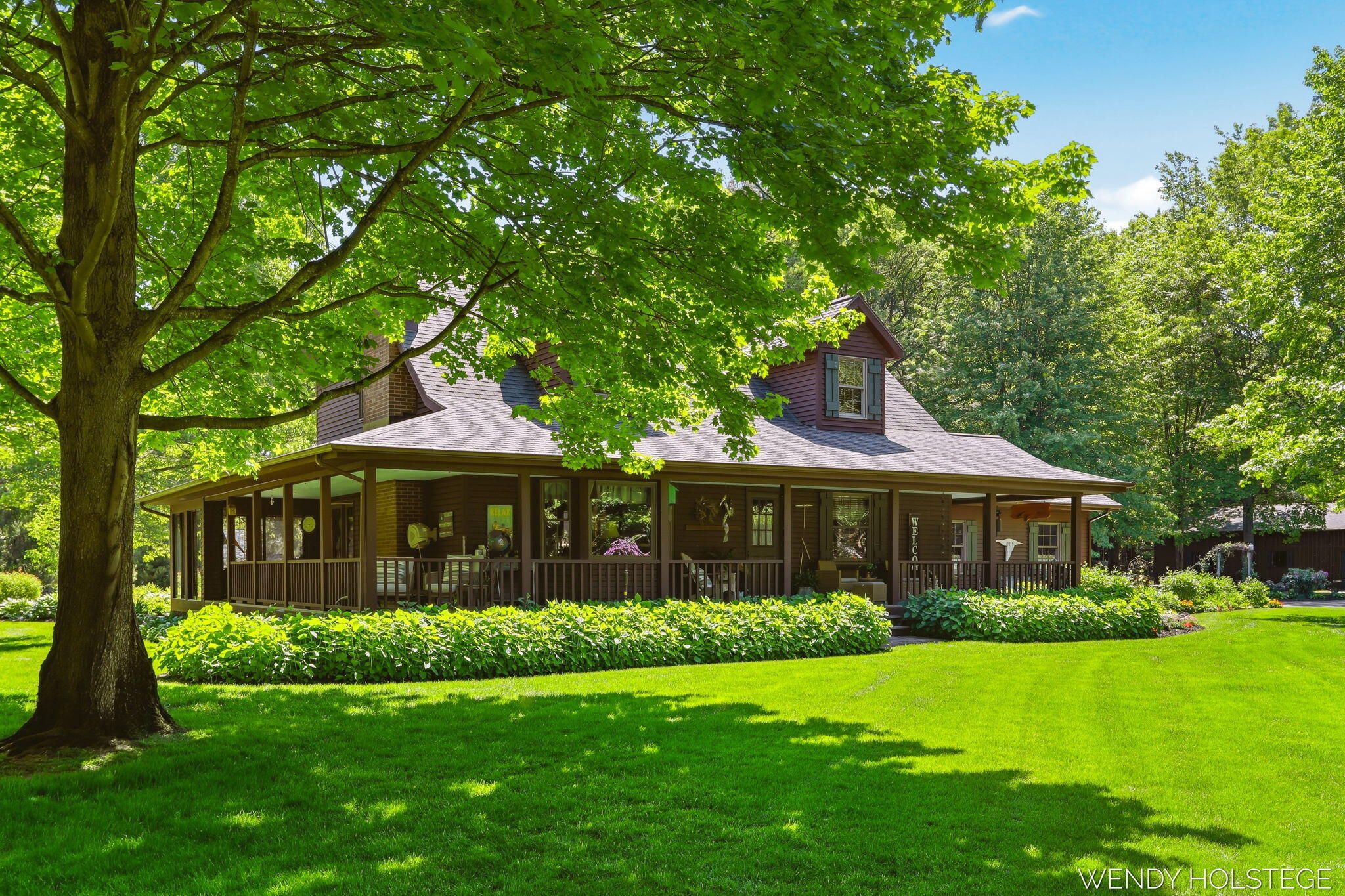 6994 Frontier Drive West Olive MI 49460