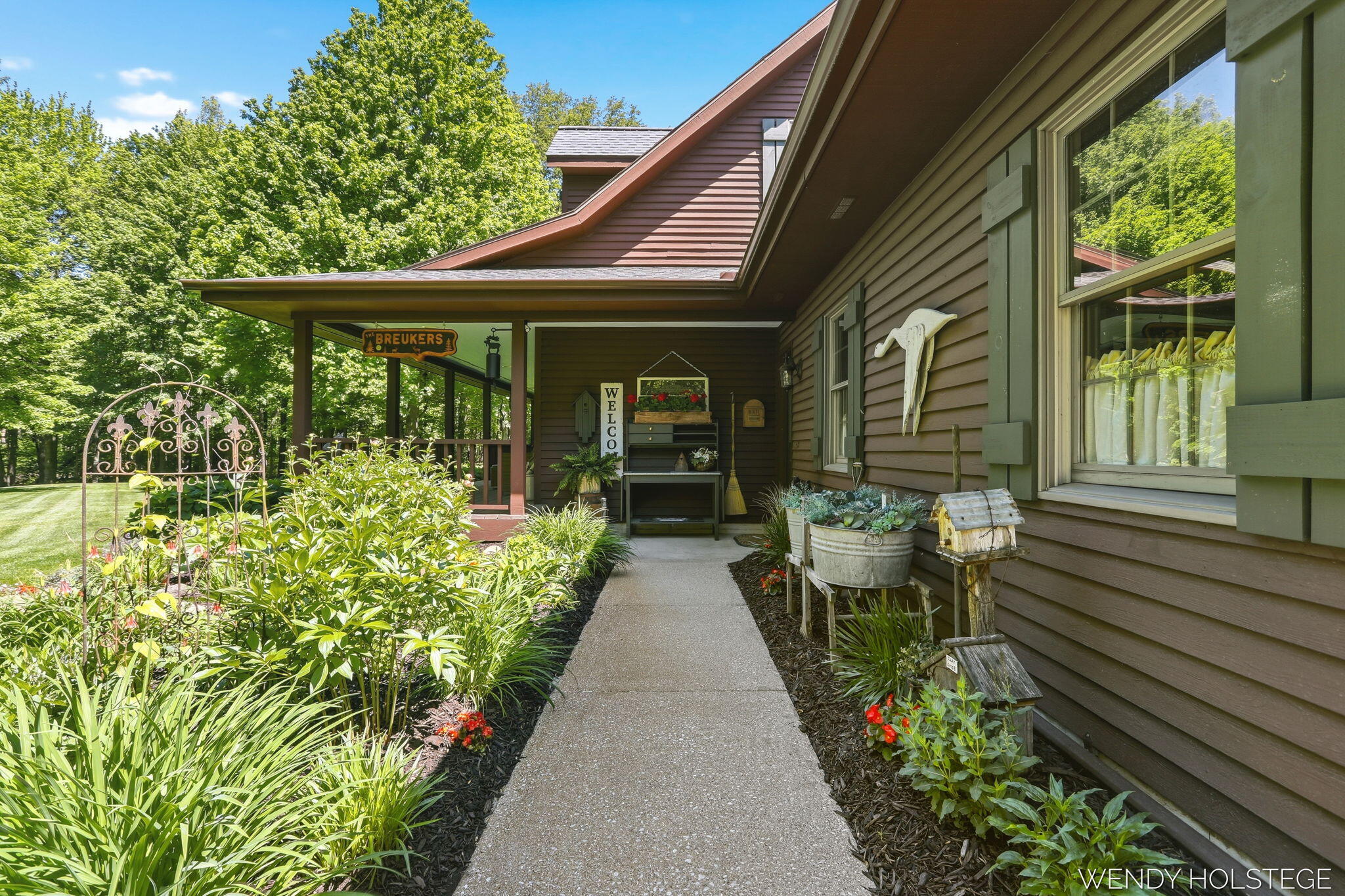 6994 Frontier Drive West Olive MI 49460