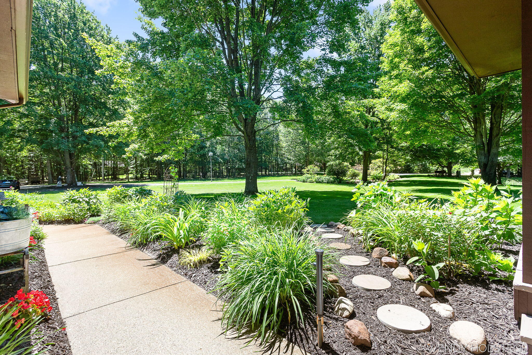 6994 Frontier Drive West Olive MI 49460