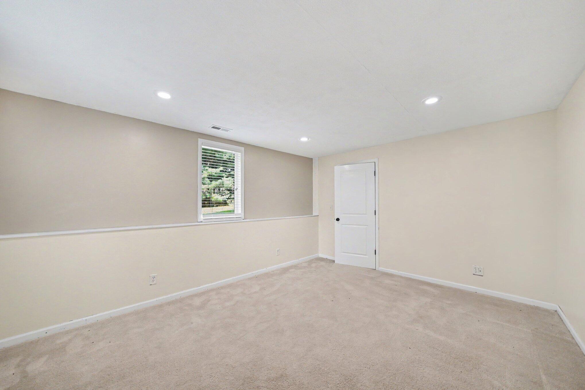 69862 Roy Drive Edwardsburg MI 49112