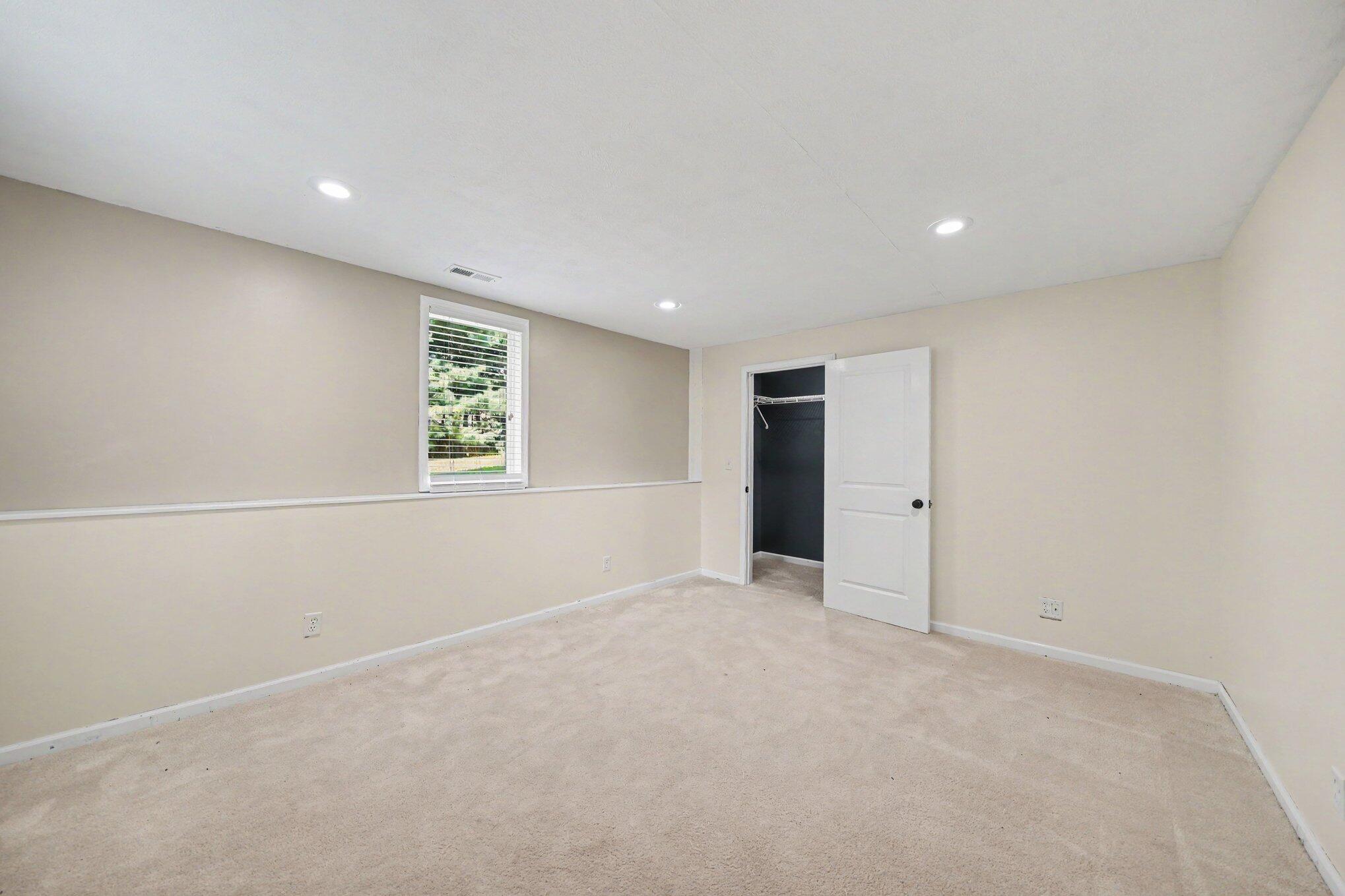 69862 Roy Drive Edwardsburg MI 49112
