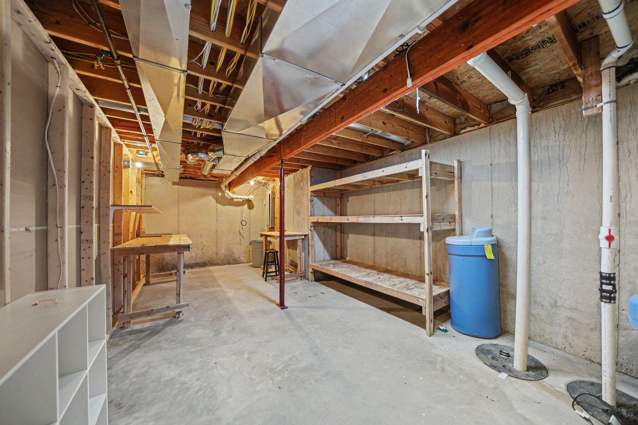 69862 Roy Drive Edwardsburg MI 49112
