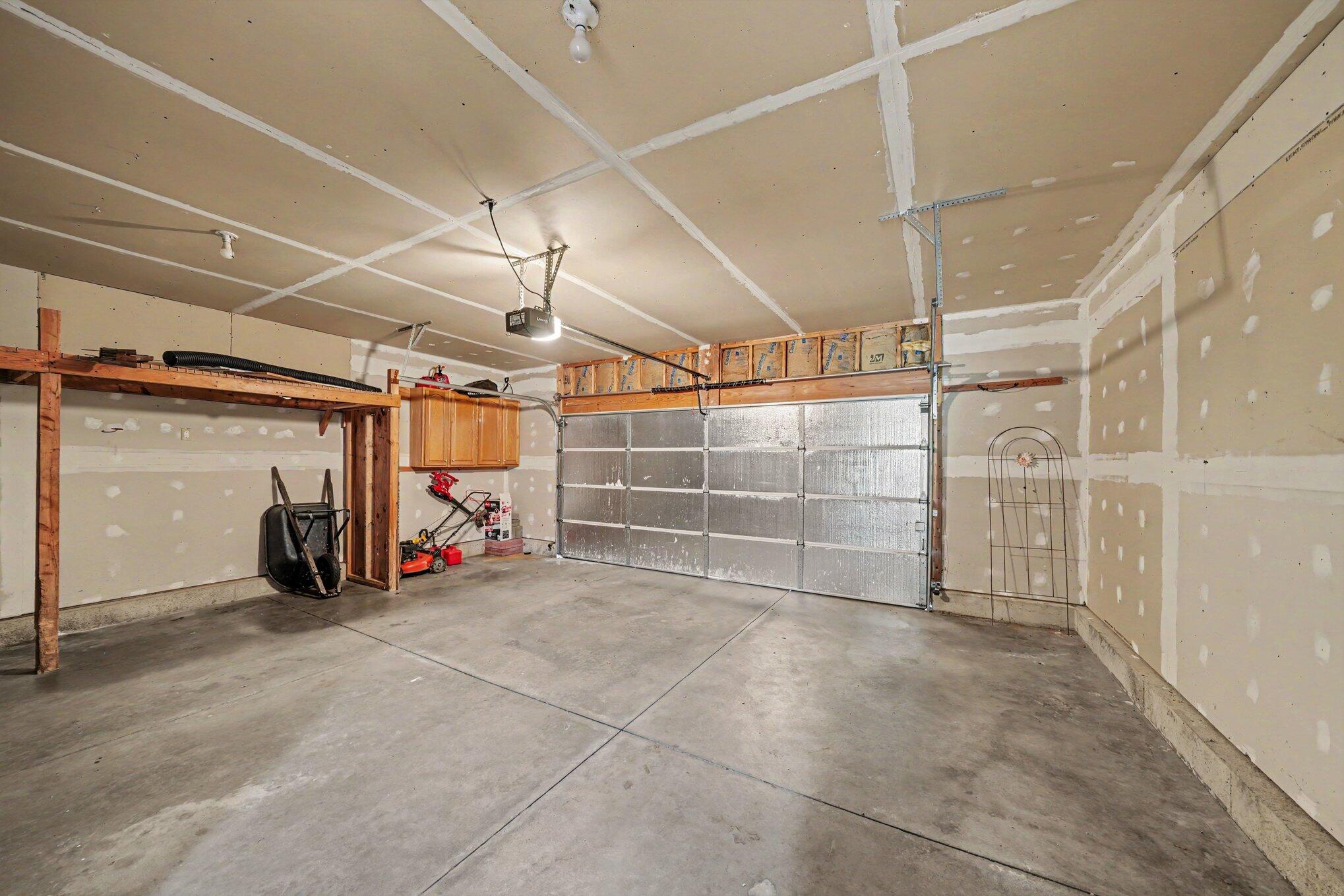 69862 Roy Drive Edwardsburg MI 49112