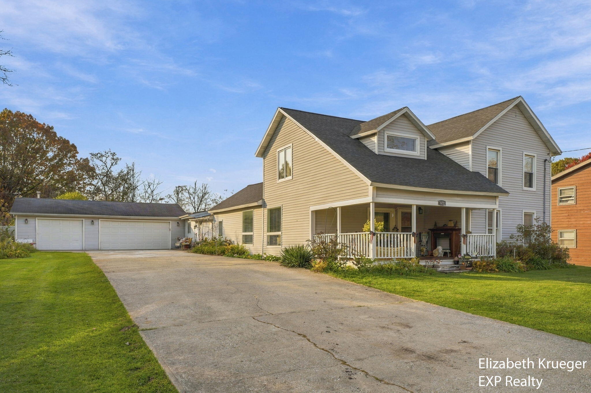 2552 56th Street Fennville MI 49408