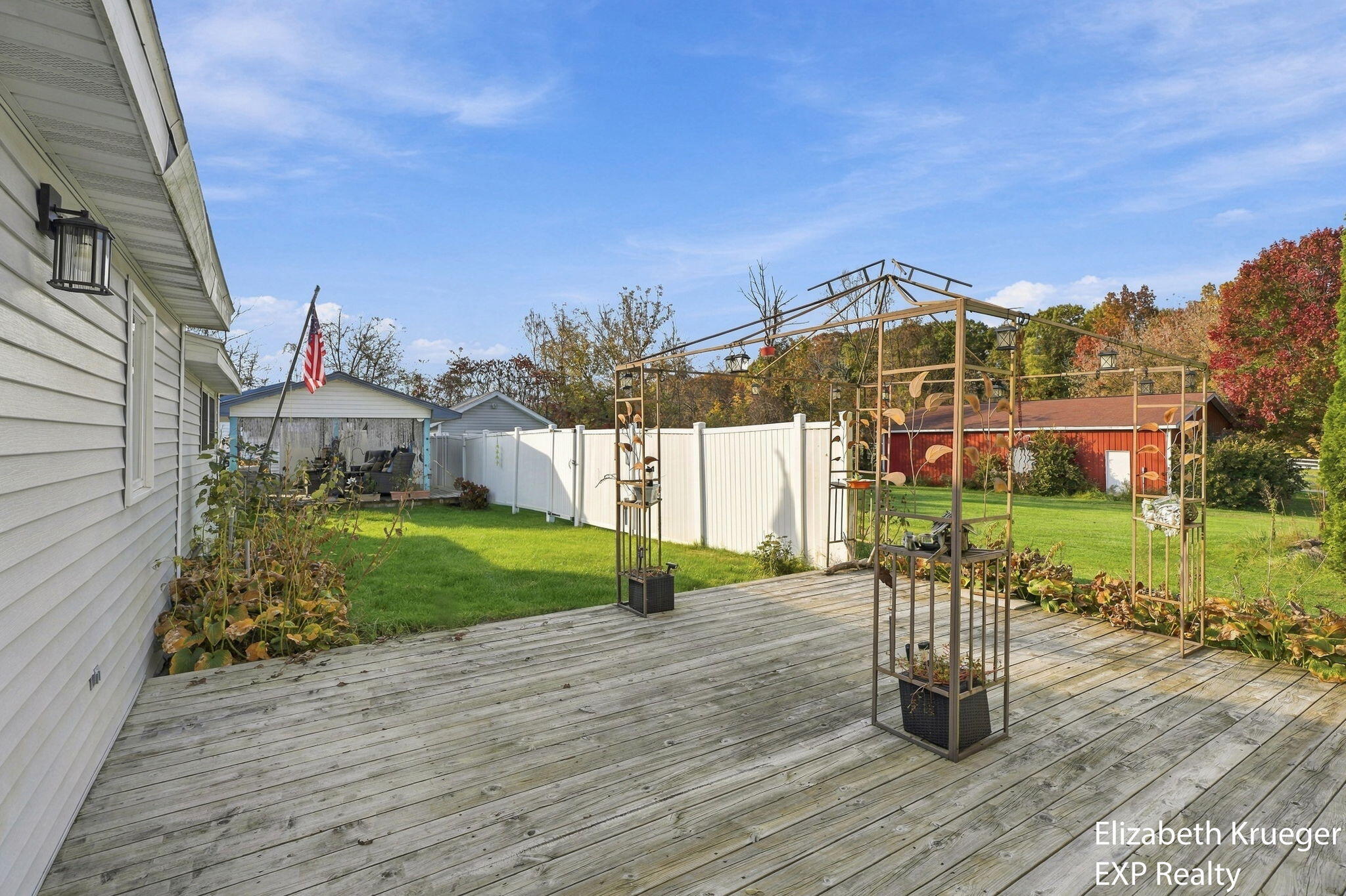 2552 56th Street Fennville MI 49408