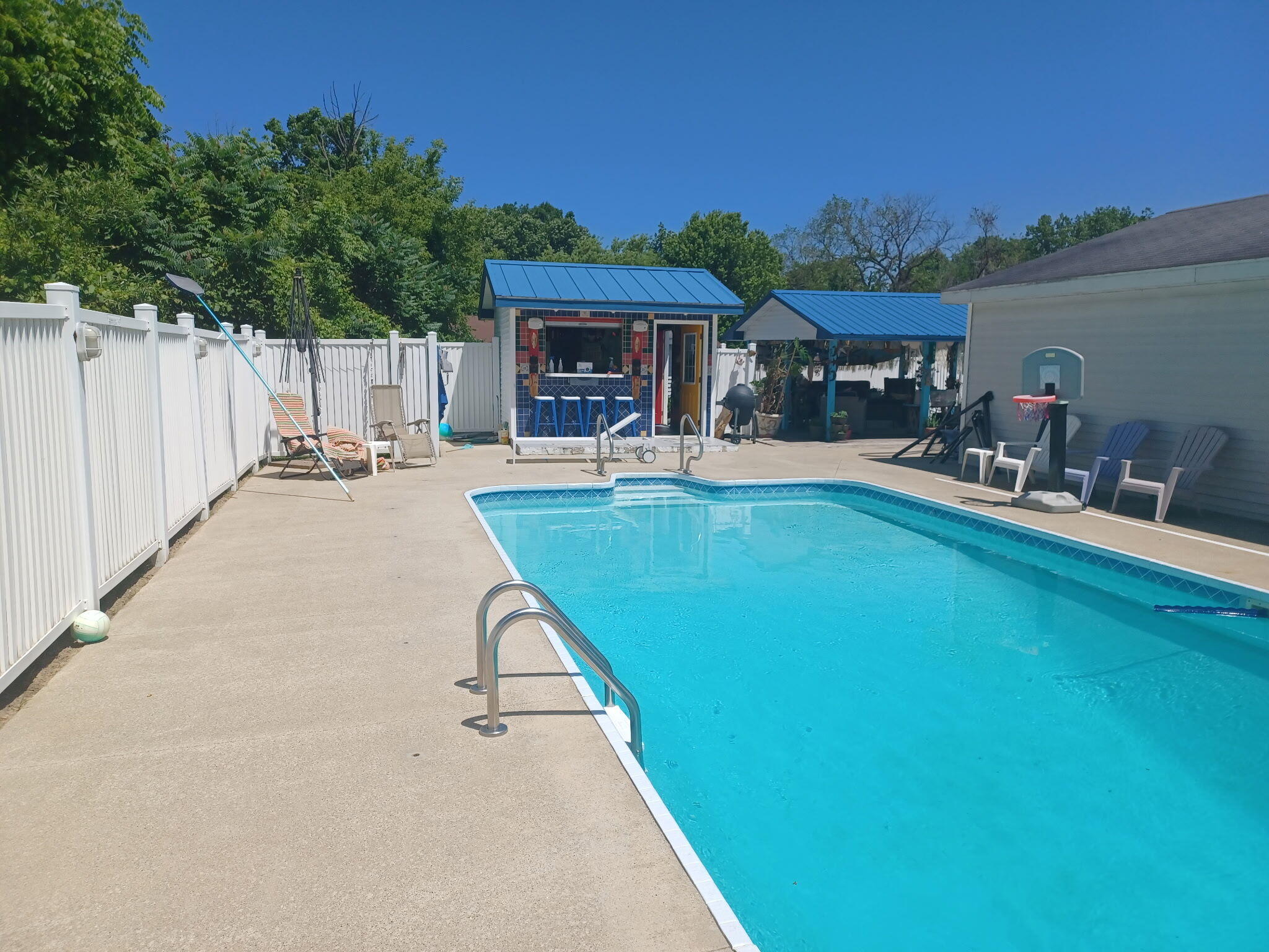2552 56th Street Fennville MI 49408