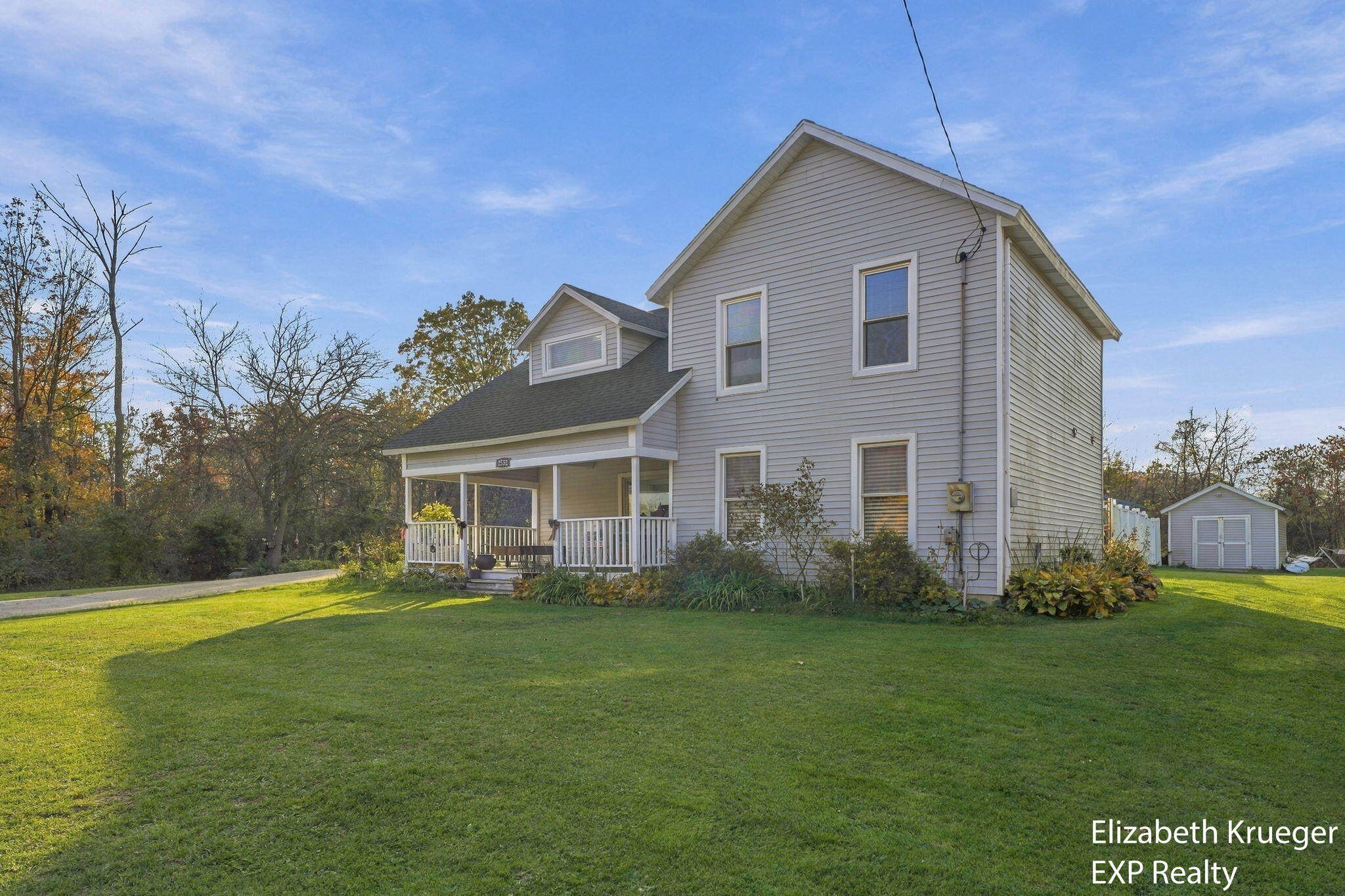 2552 56th Street Fennville MI 49408