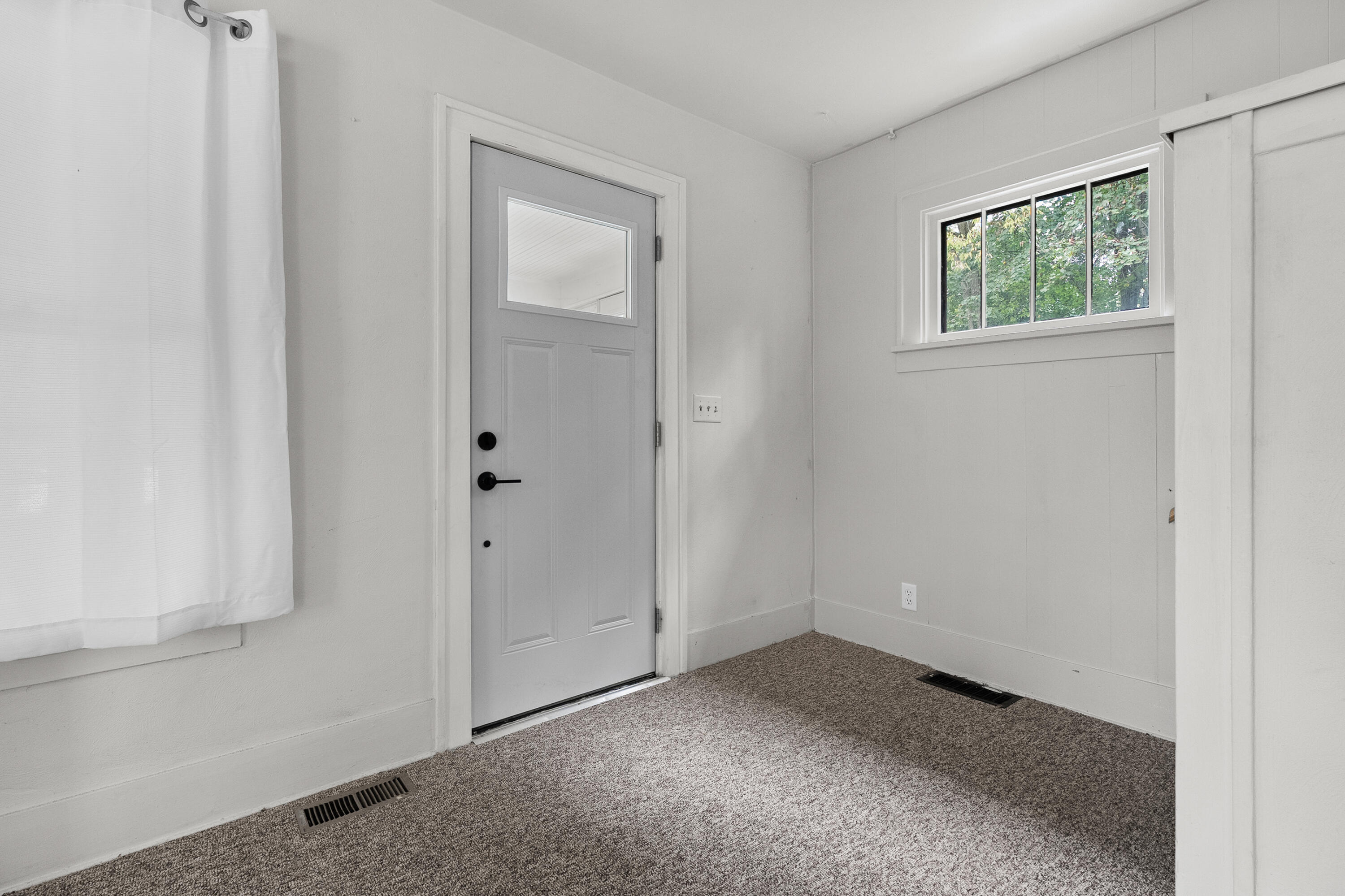 570 Harway Avenue Kalamazoo MI 49048